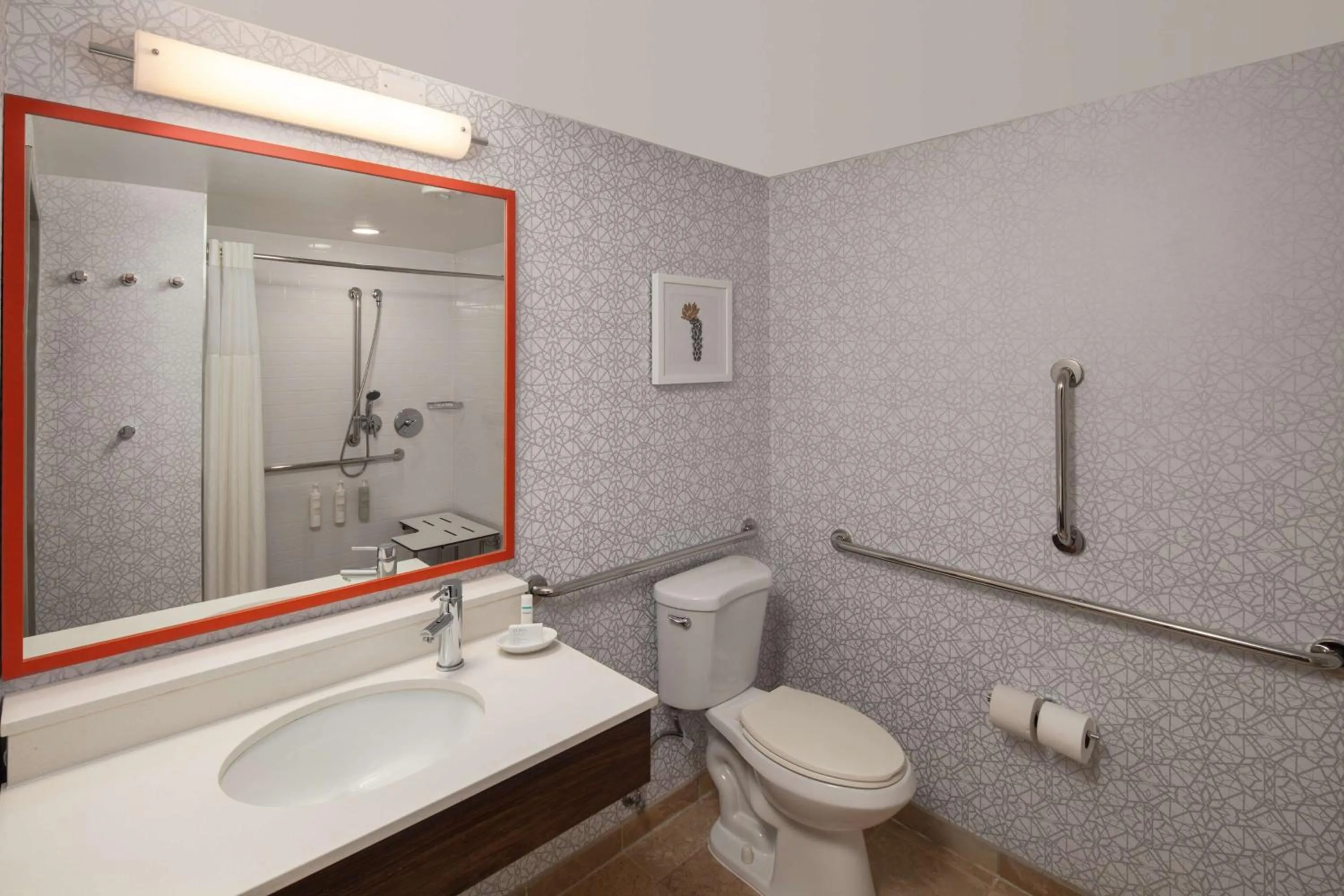 Bathroom in Hampton Inn & Suites El Paso-Airport