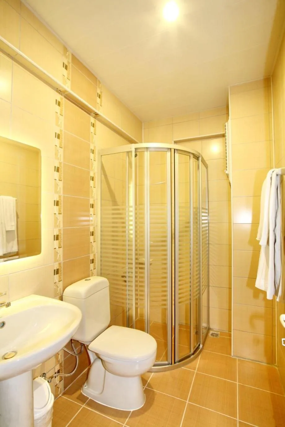 Bathroom in Magi Apart Hotel