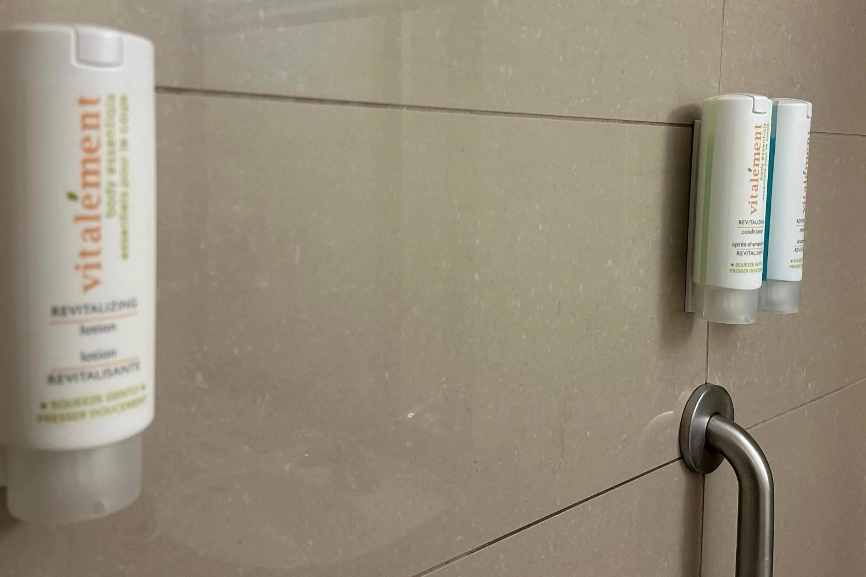 Bedroom in Econo Lodge City Centre