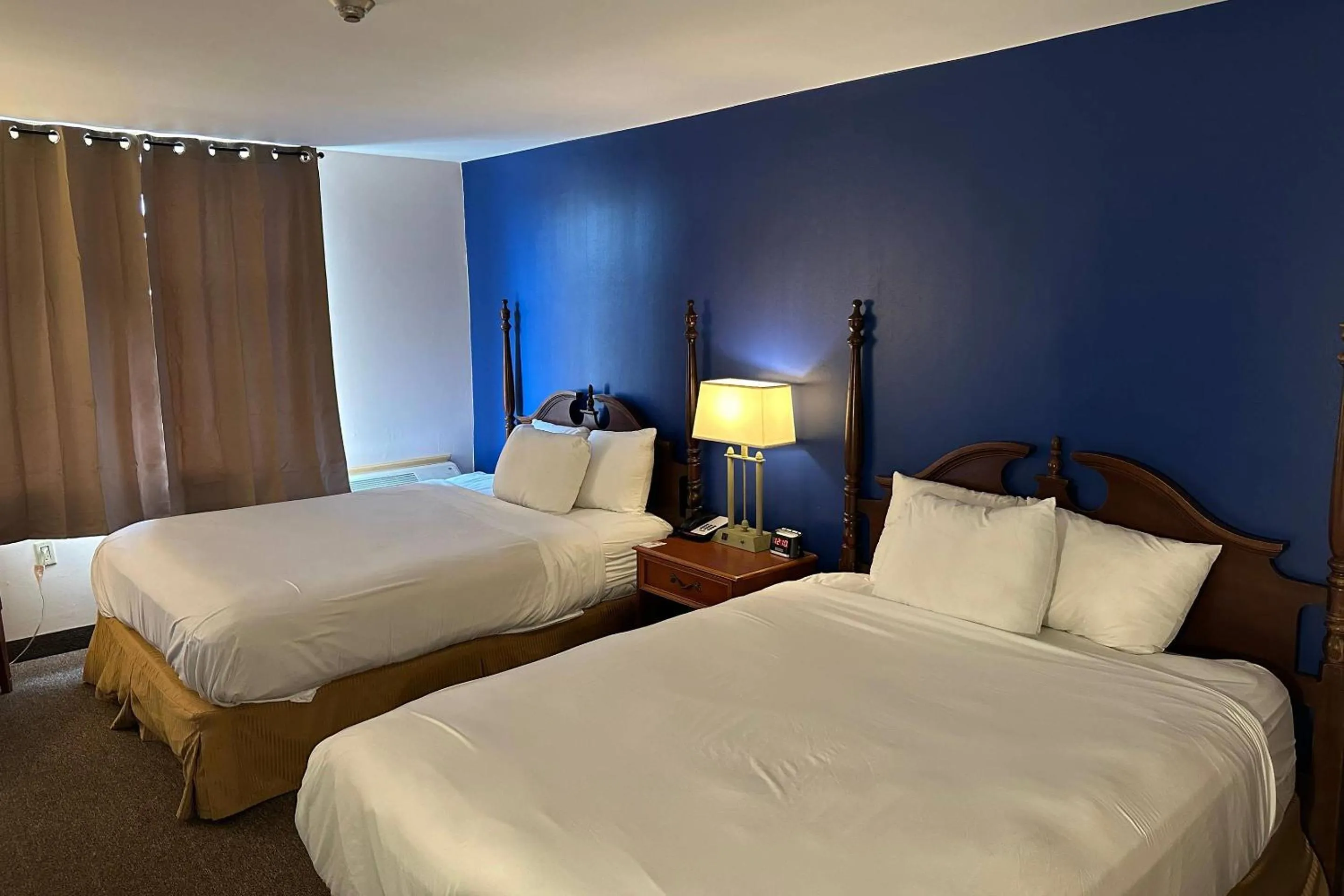 Bedroom, Bed in Econo Lodge City Centre