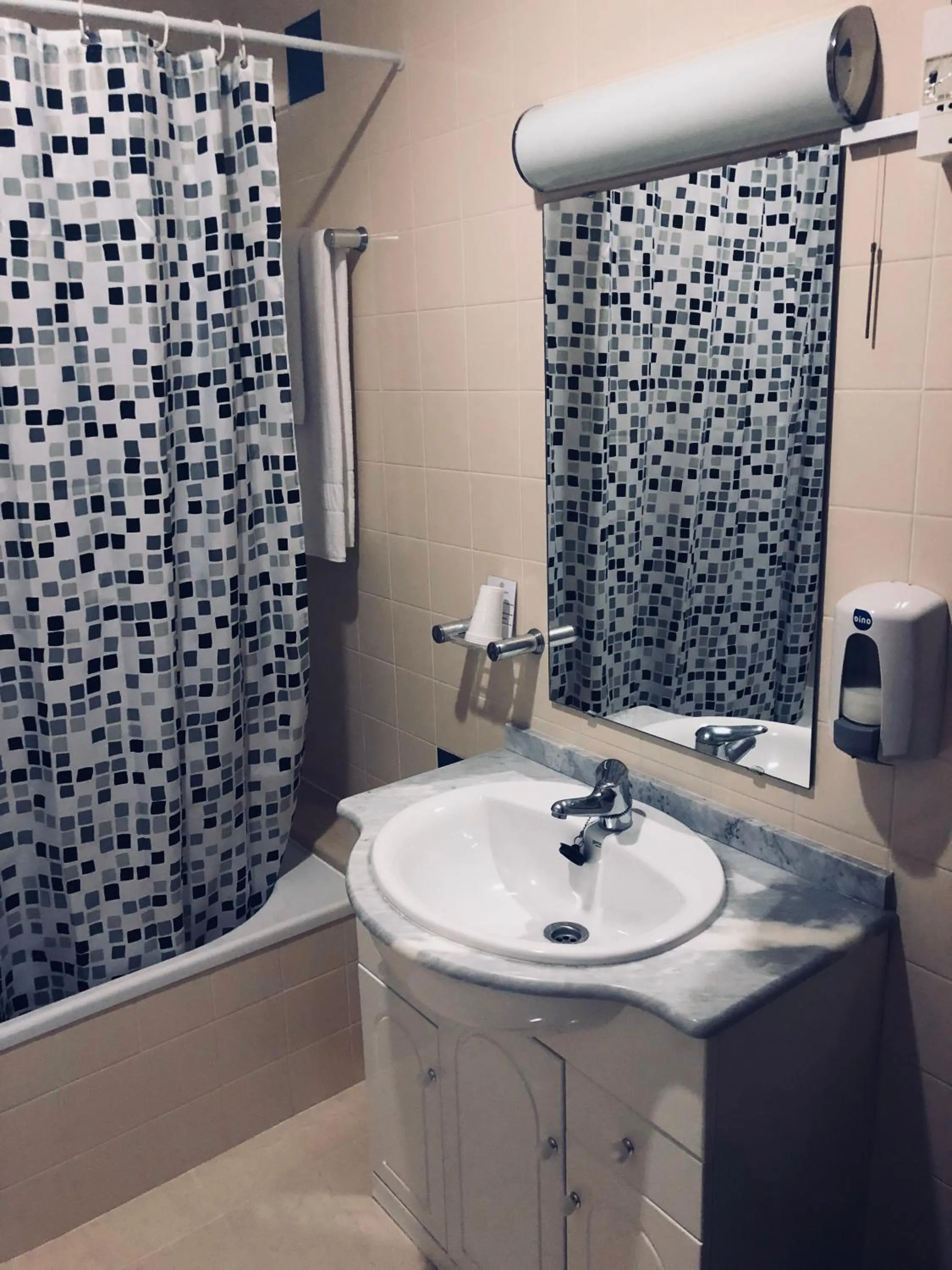 Bathroom in Hotel Gameiro