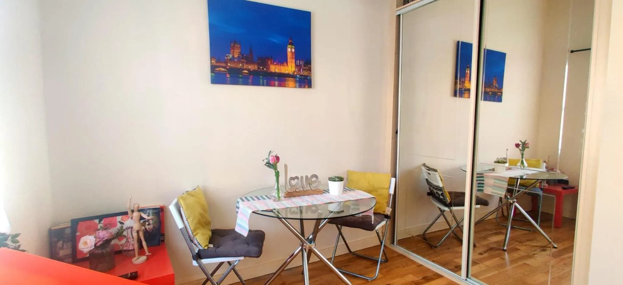 Studio Flat near Liverpool st & Shoreditch London.