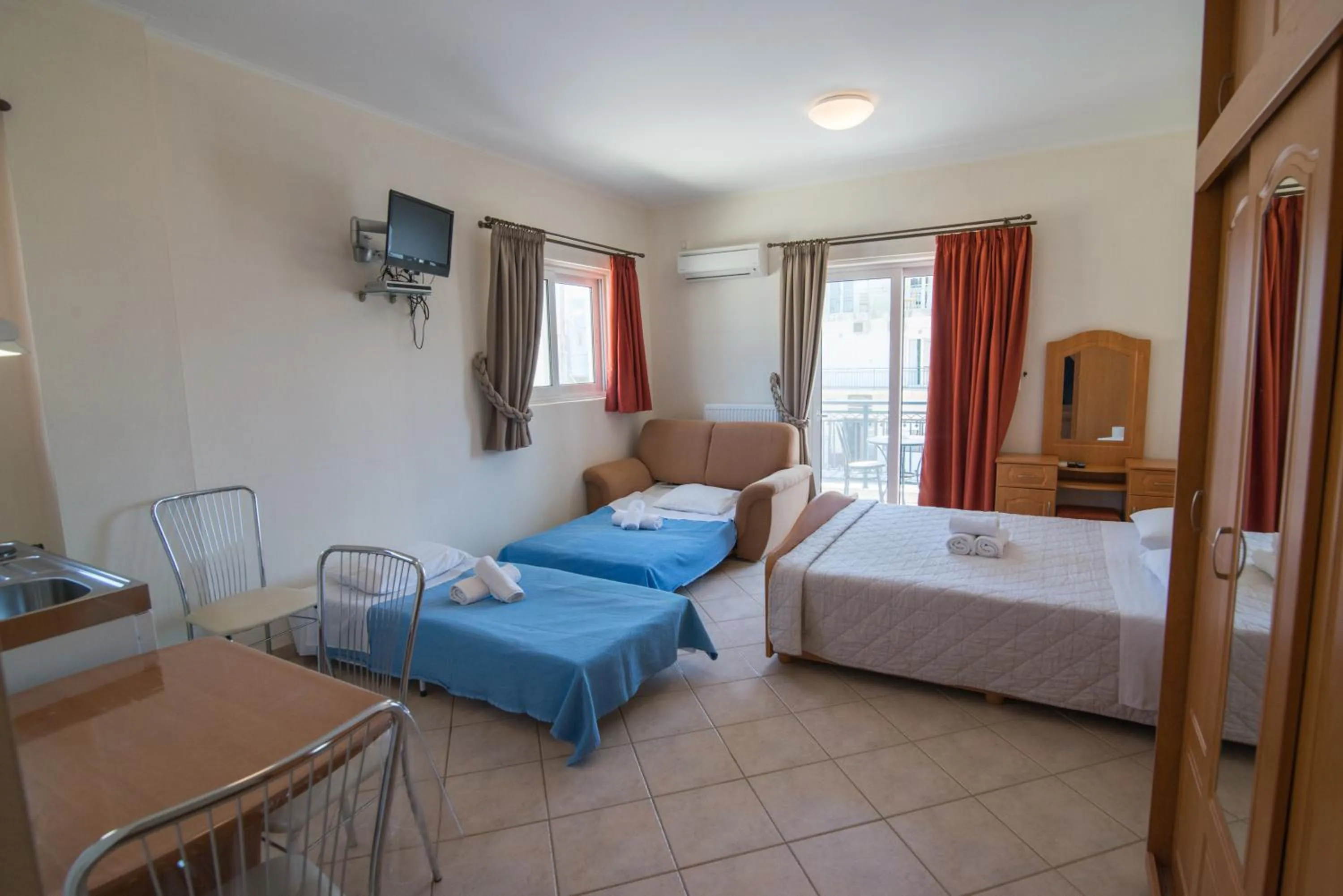 Bedroom, Bed in Rooms Nancy