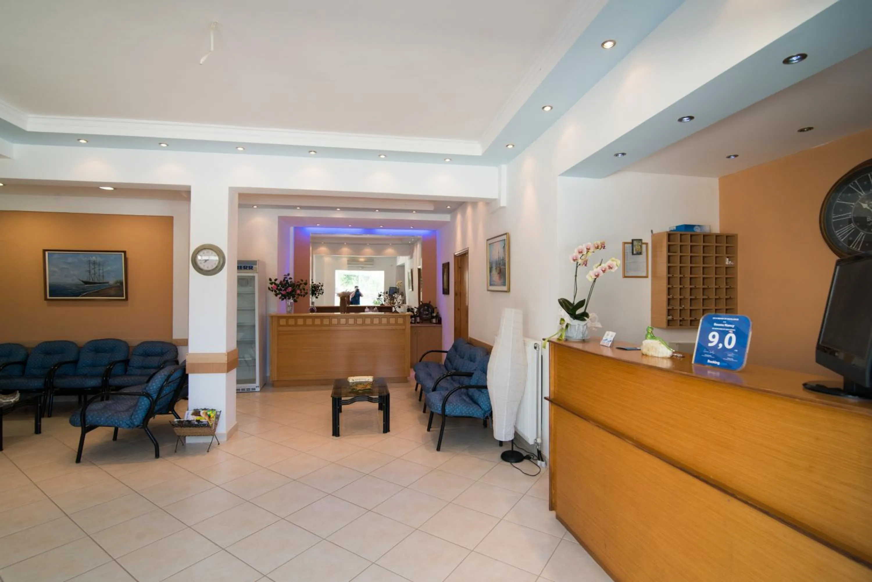 Communal lounge/ TV room in Rooms Nancy