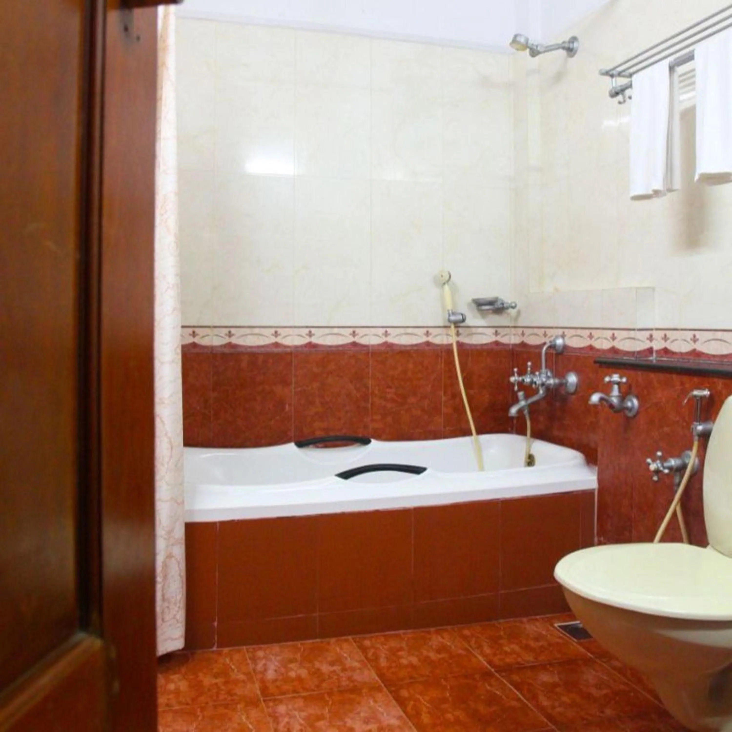 Bathroom in Kalathil Lake Resort