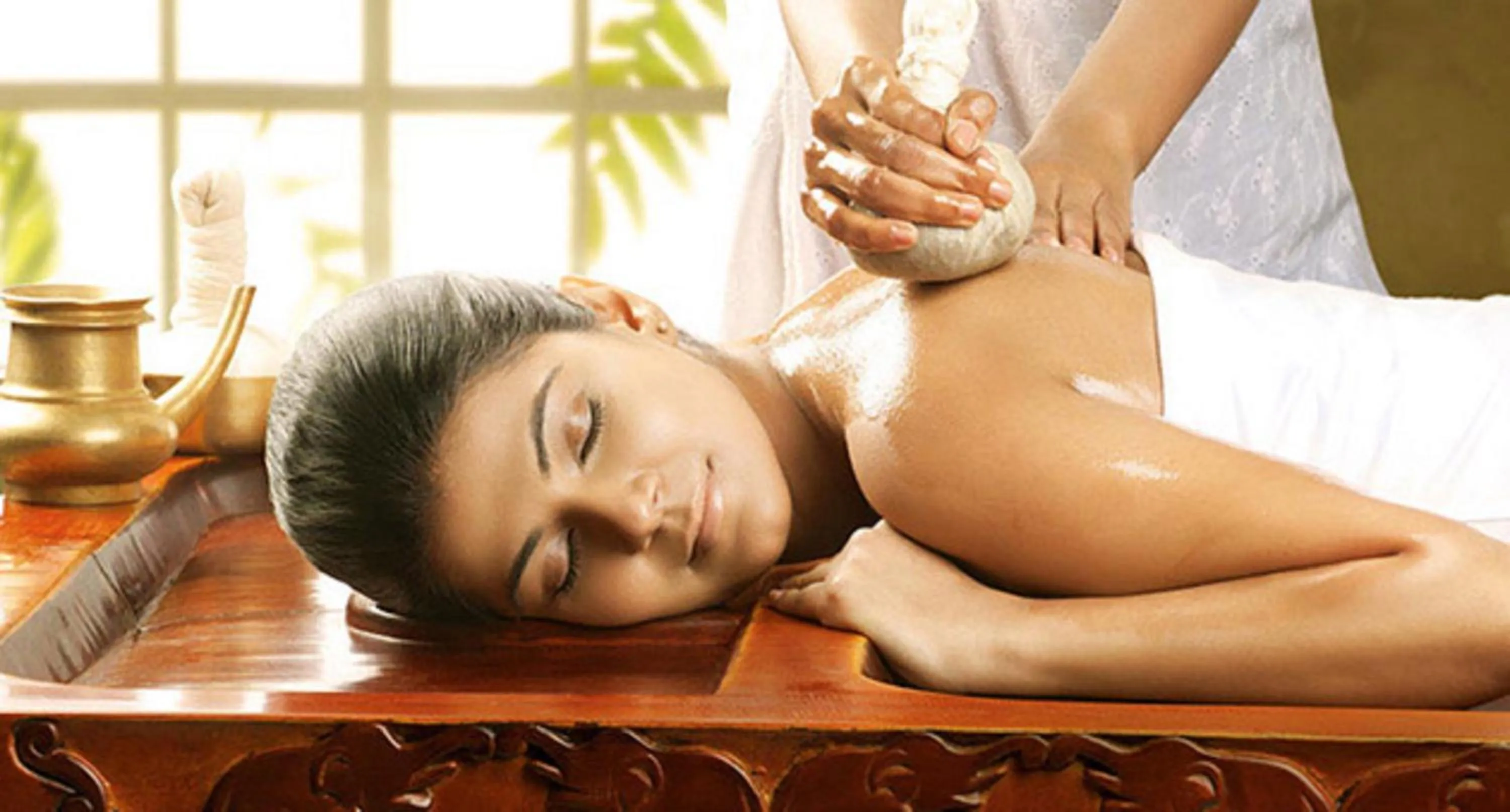 Massage in Kalathil Lake Resort