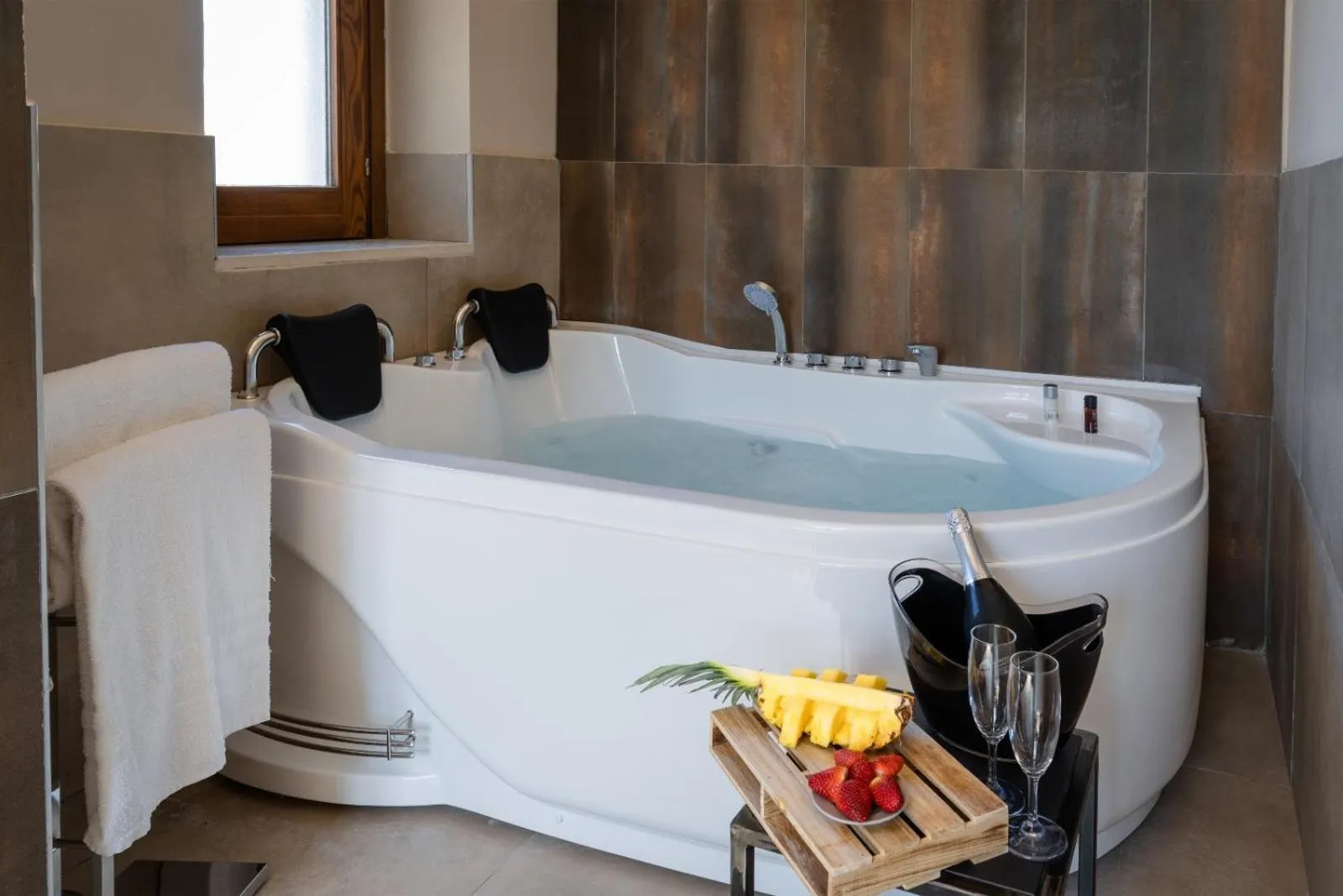 Hot Tub in Cascina San Michele