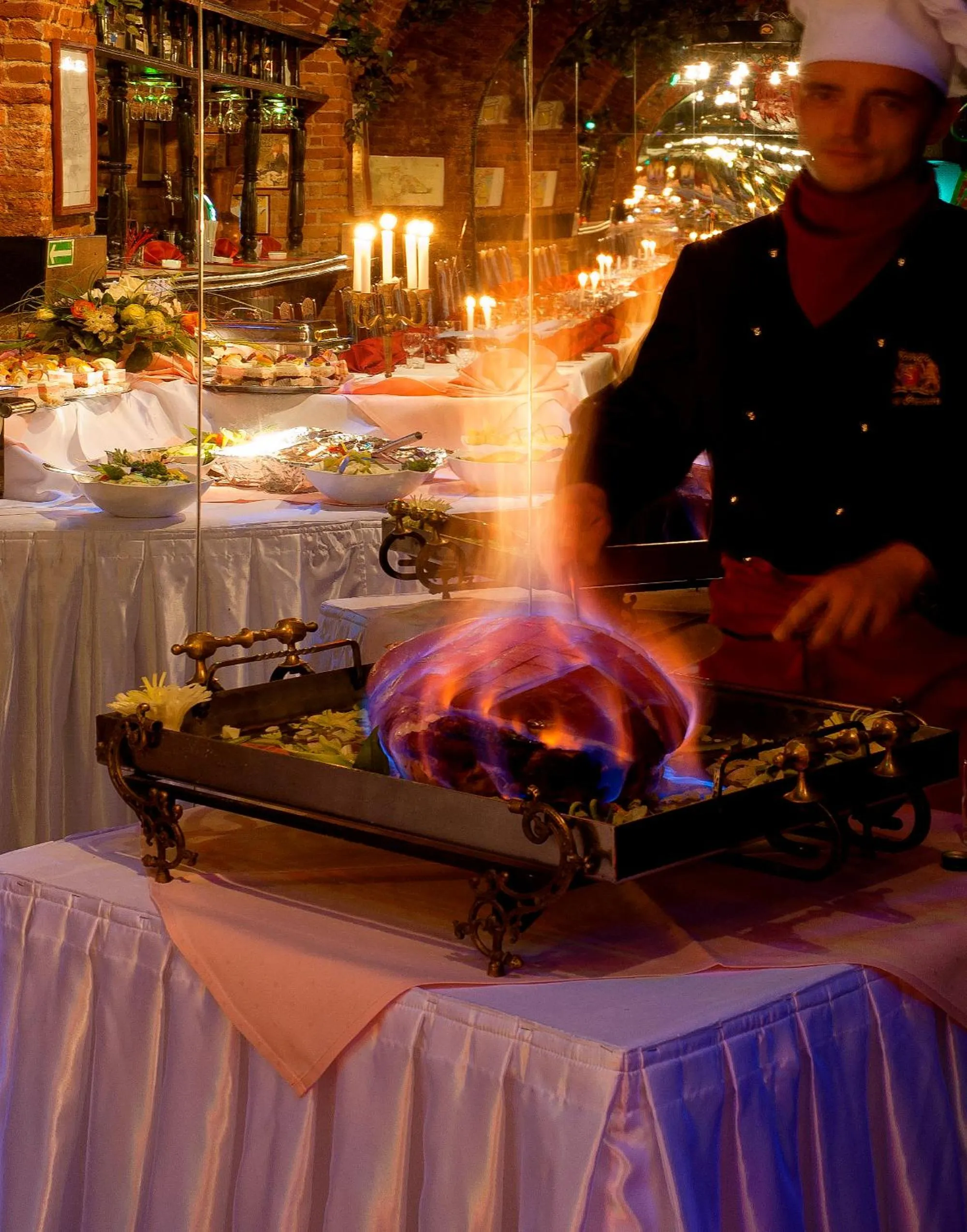 Restaurant/places to eat in Hotel Victoria