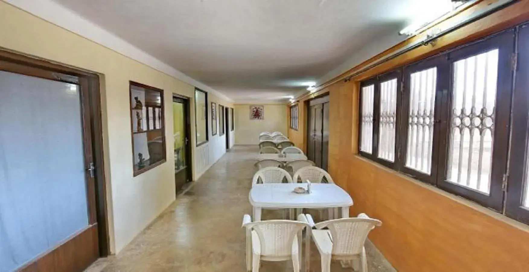 Restaurant/places to eat in Hotel Marble Palace Restaurant/places to eat in Hotel Marble Palace