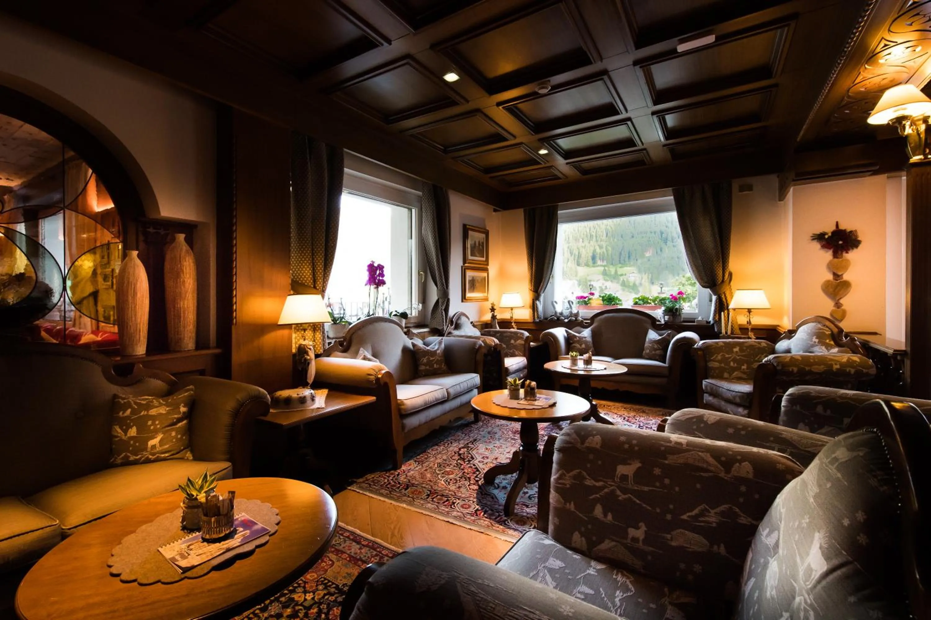 Lounge or bar in Hotel Patrizia Dolomites Glamour