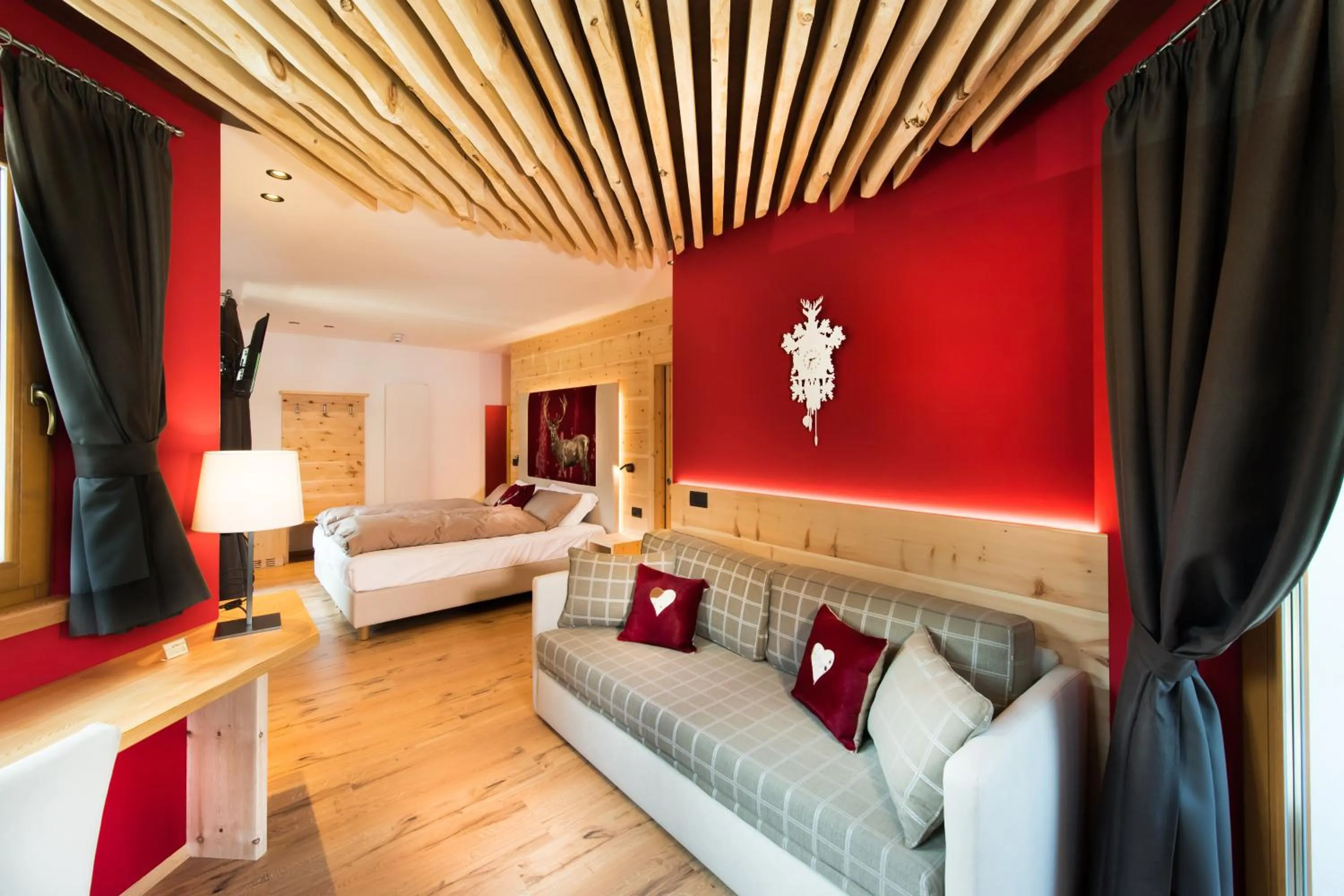 Photo of the whole room, Bed in Hotel Patrizia Dolomites Glamour