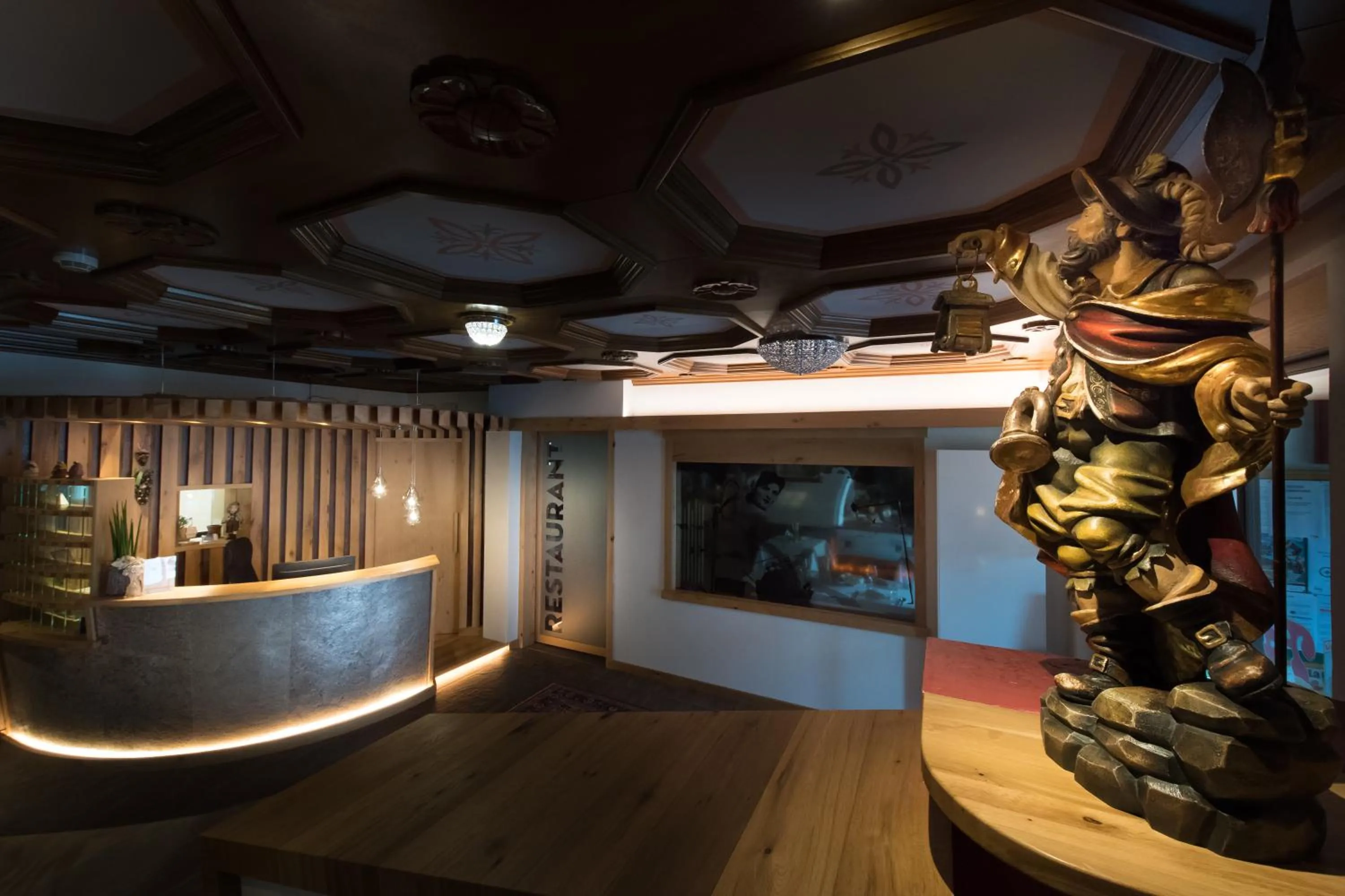 Lobby or reception in Hotel Patrizia Dolomites Glamour