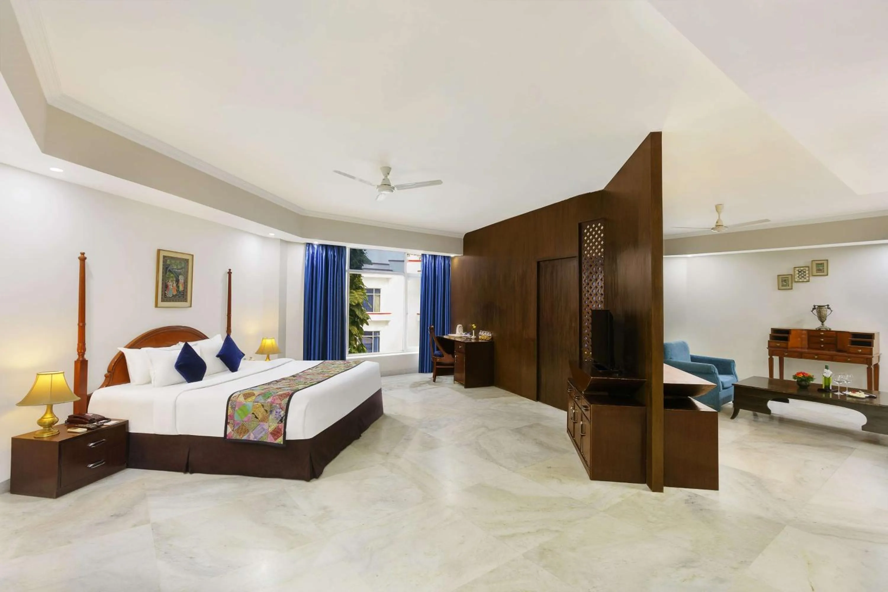 Photo of the whole room, Bed in Ramada Khajuraho
