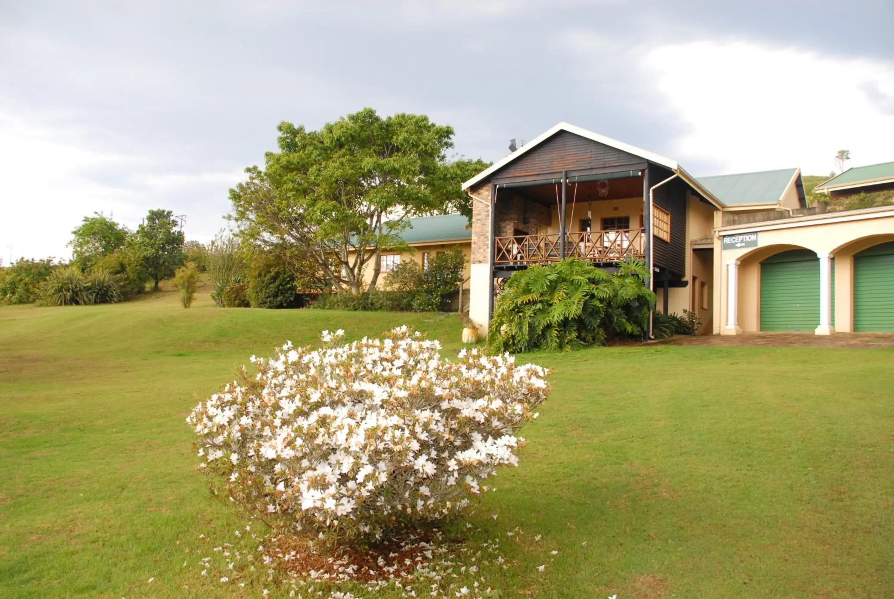 Facade/entrance in Thaba Tsweni Lodge & Safaris Facade/entrance in Thaba Tsweni Lodge & Safaris