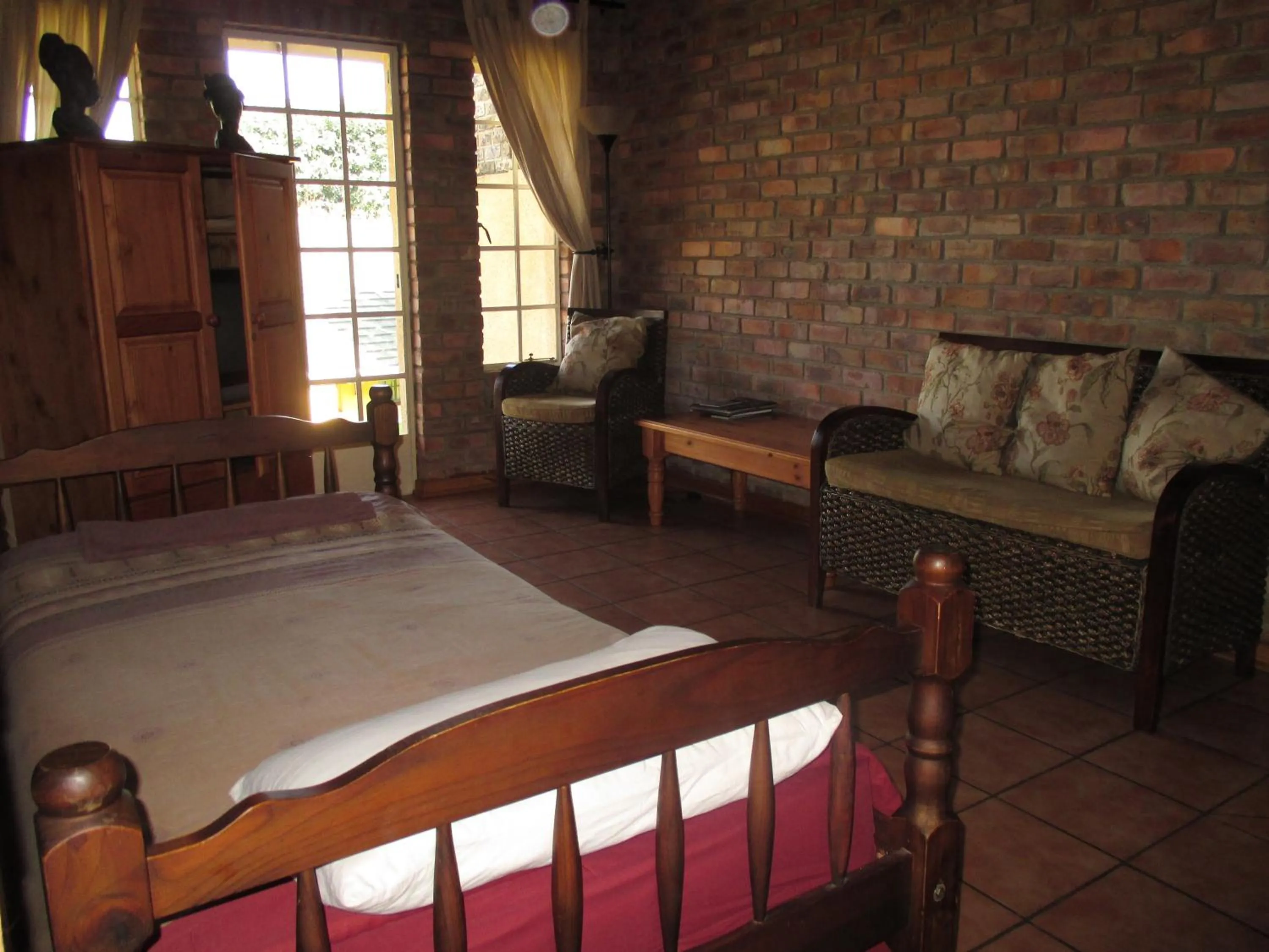 Bed in Thaba Tsweni Lodge & Safaris