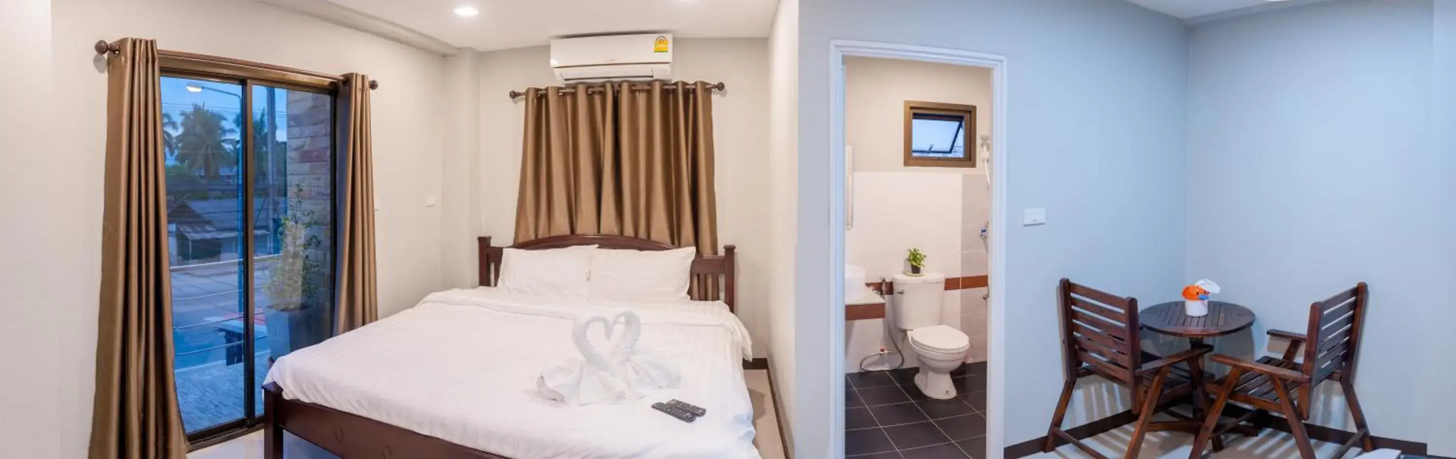 Deluxe Double Room with Balcony in HAOHUG MAEKHACHAN Deluxe Double Room with Balcony in HAOHUG MAEKHACHAN