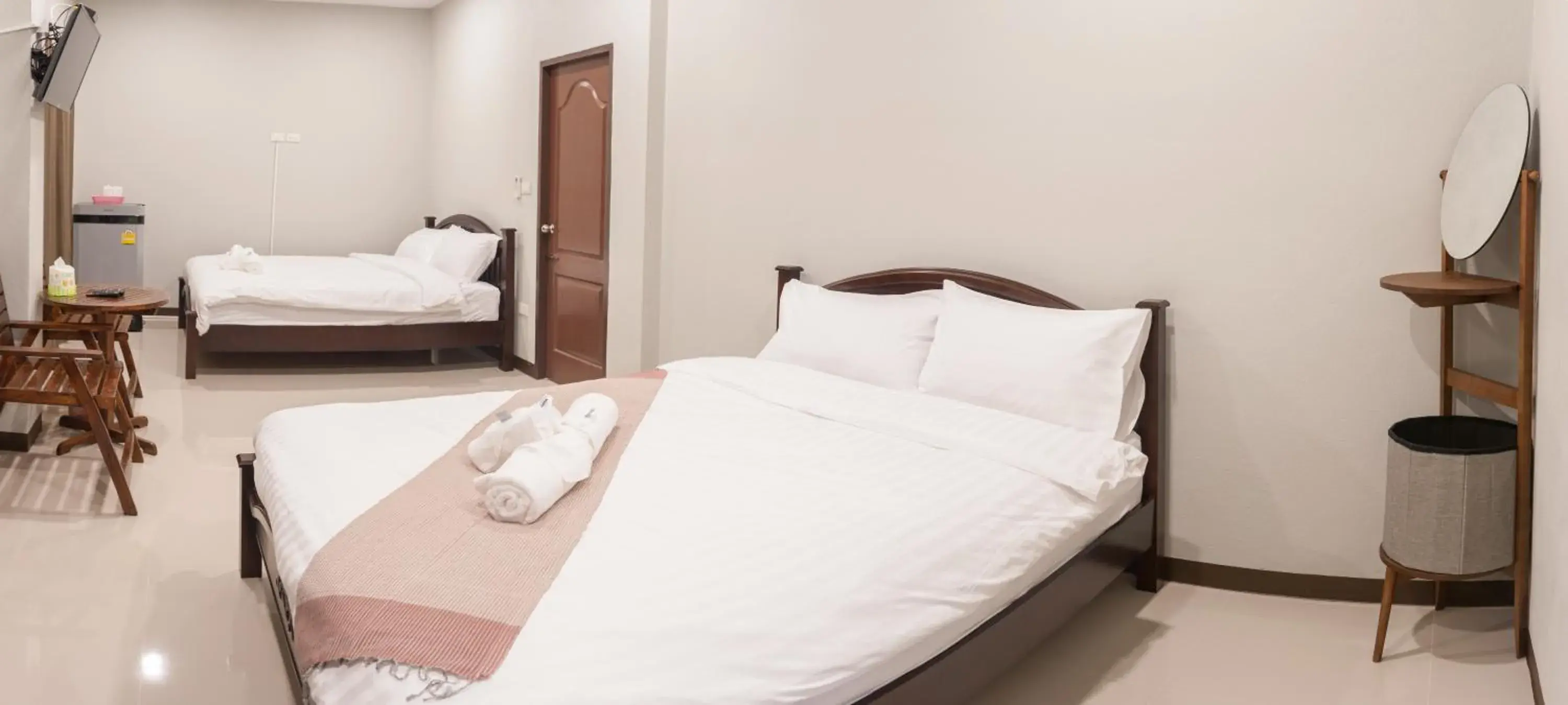 Family Room with Balcony in HAOHUG MAEKHACHAN Family Room with Balcony in HAOHUG MAEKHACHAN