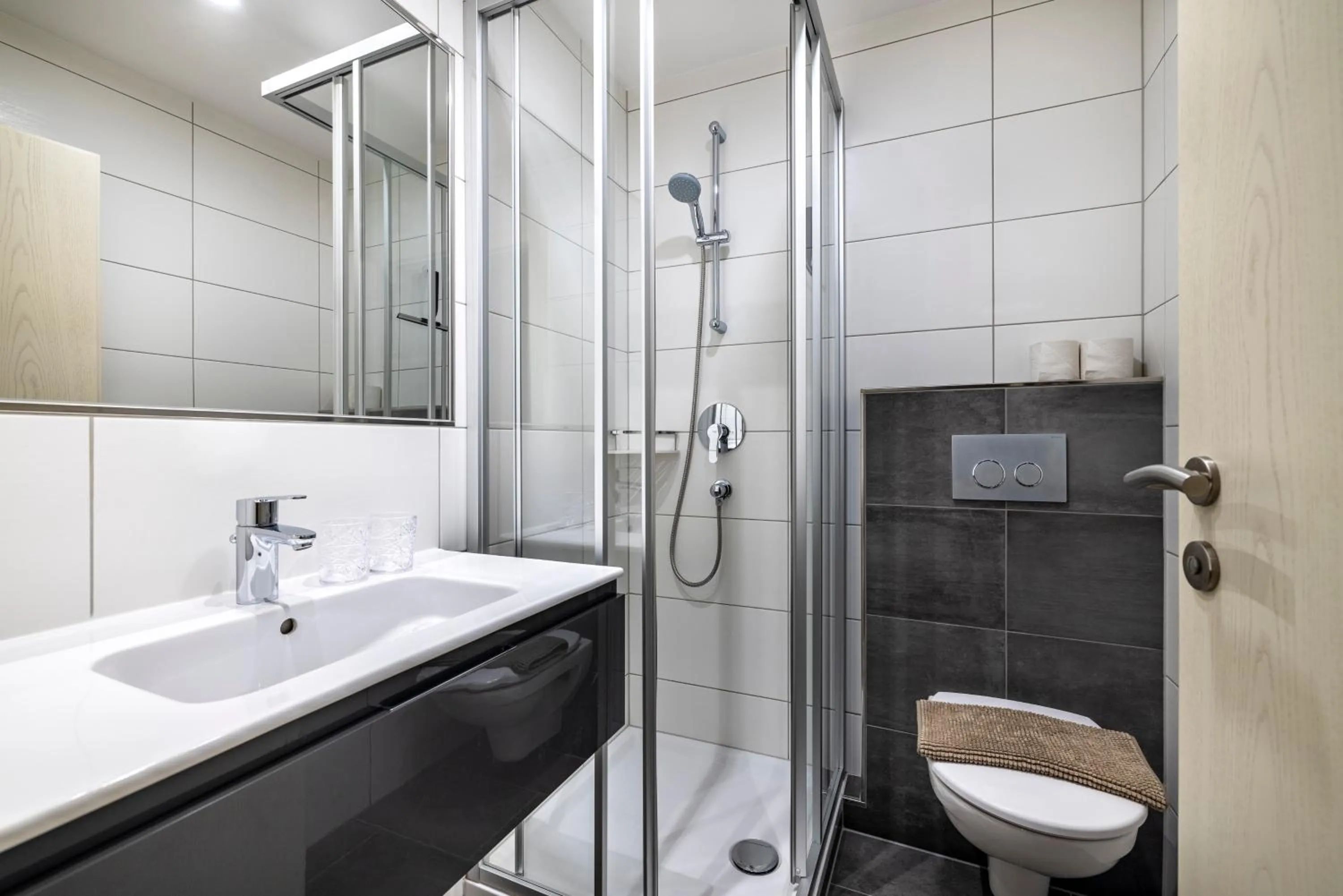 Bathroom in Aparthotel Jägerheim