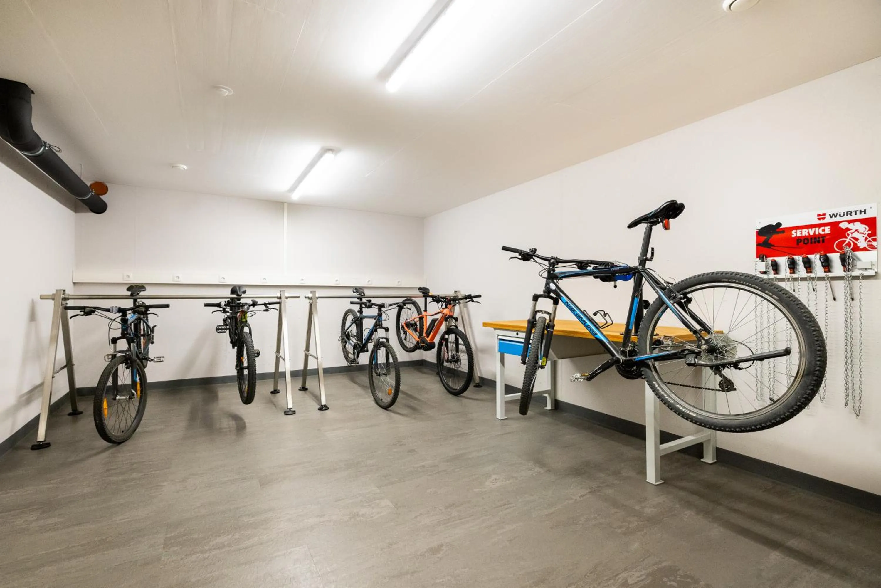 Cycling in Aparthotel Jägerheim