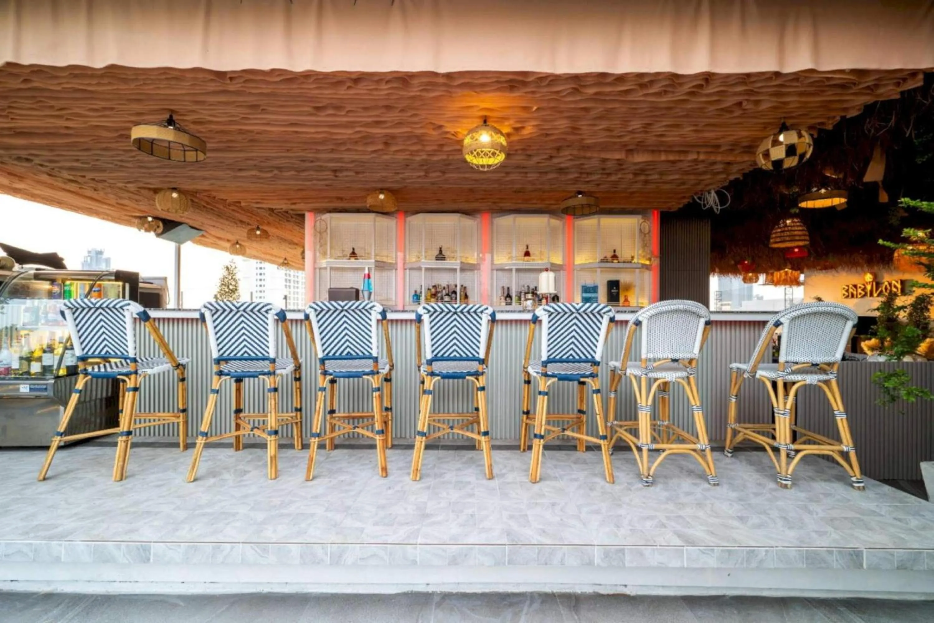 Restaurant/places to eat in Sunday JA Plus Hotel