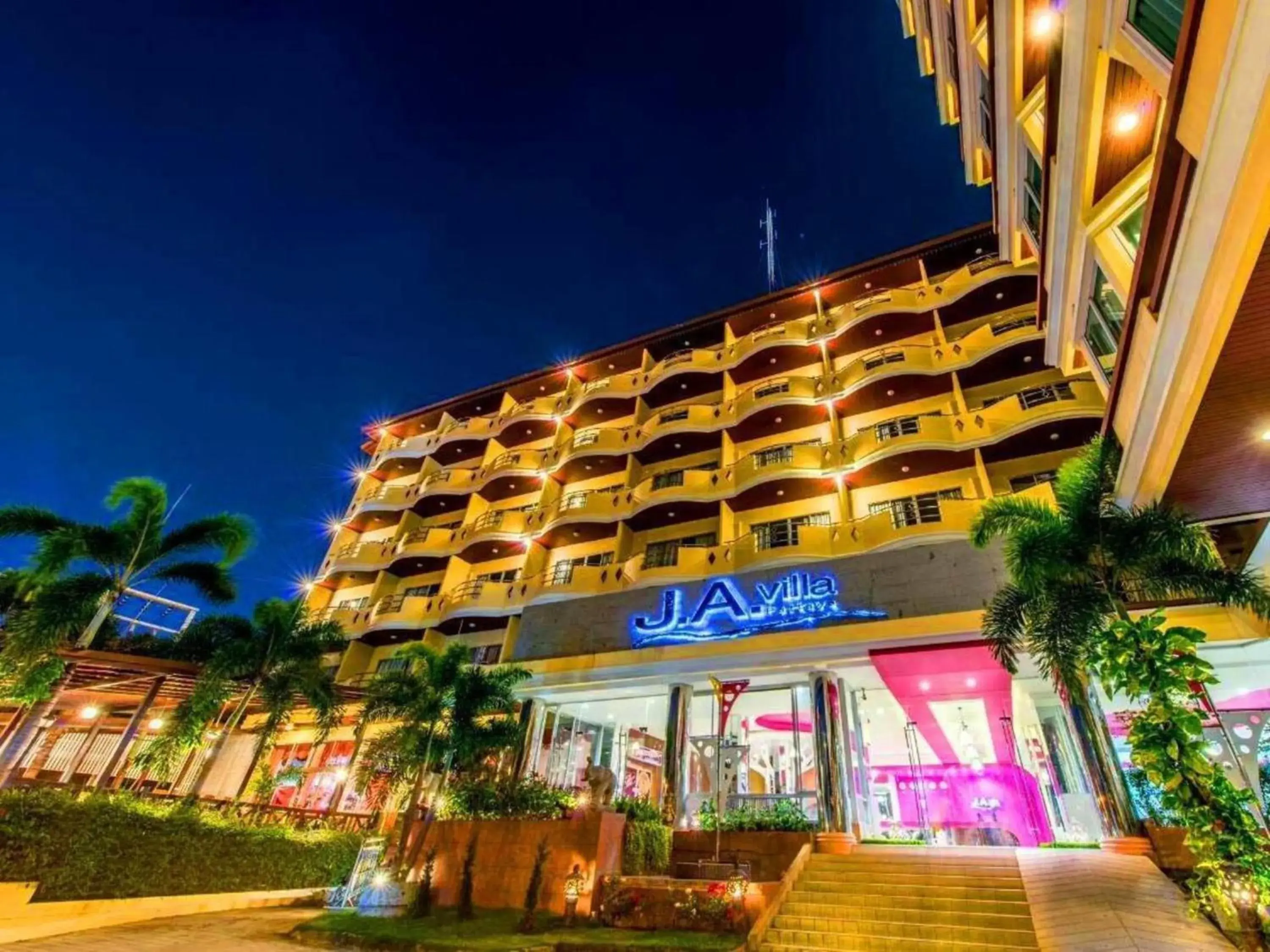 Property building in Sunday JA Plus Hotel Property building in Sunday JA Plus Hotel