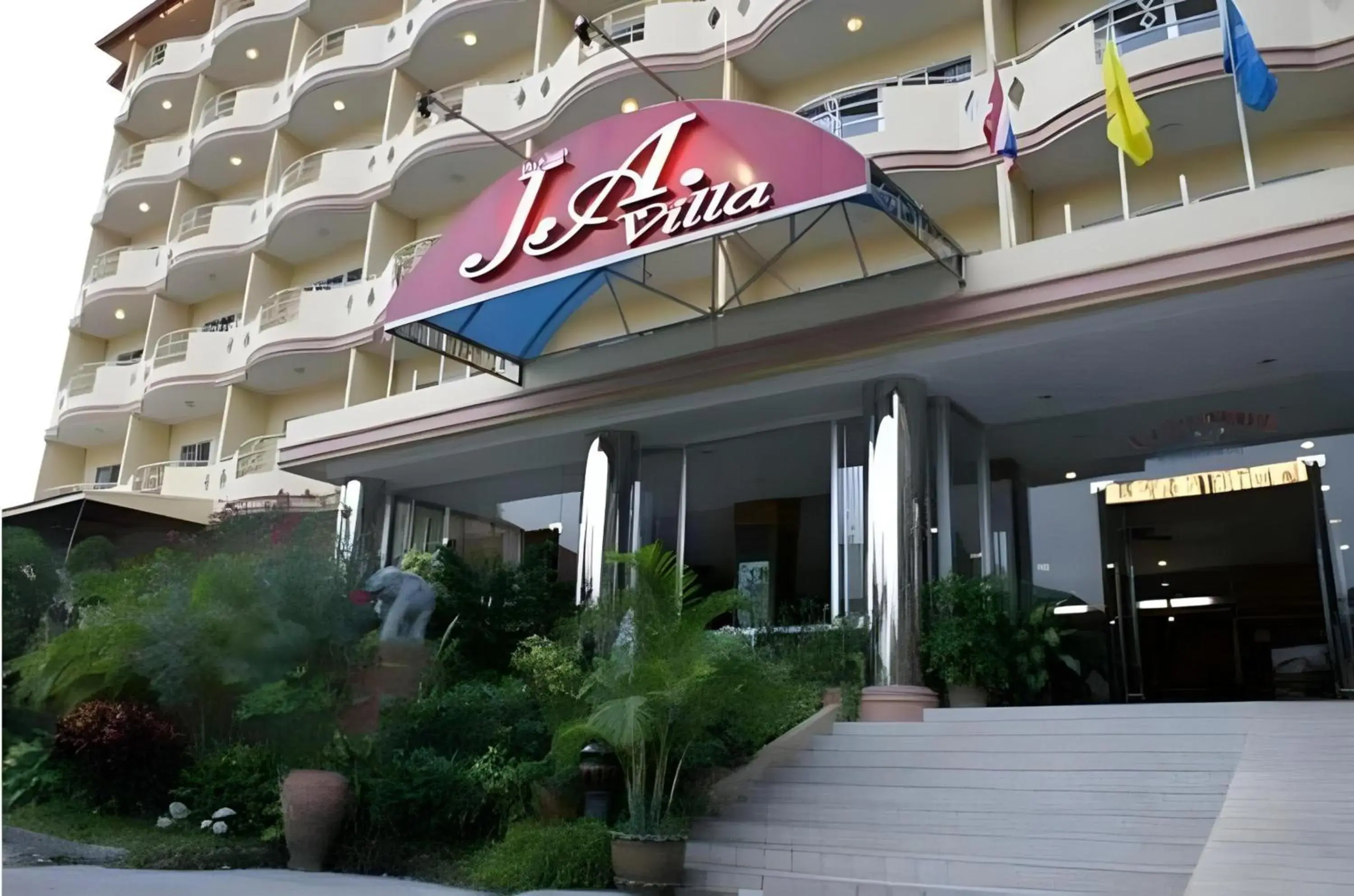 Property building in Sunday JA Plus Hotel Property building in Sunday JA Plus Hotel