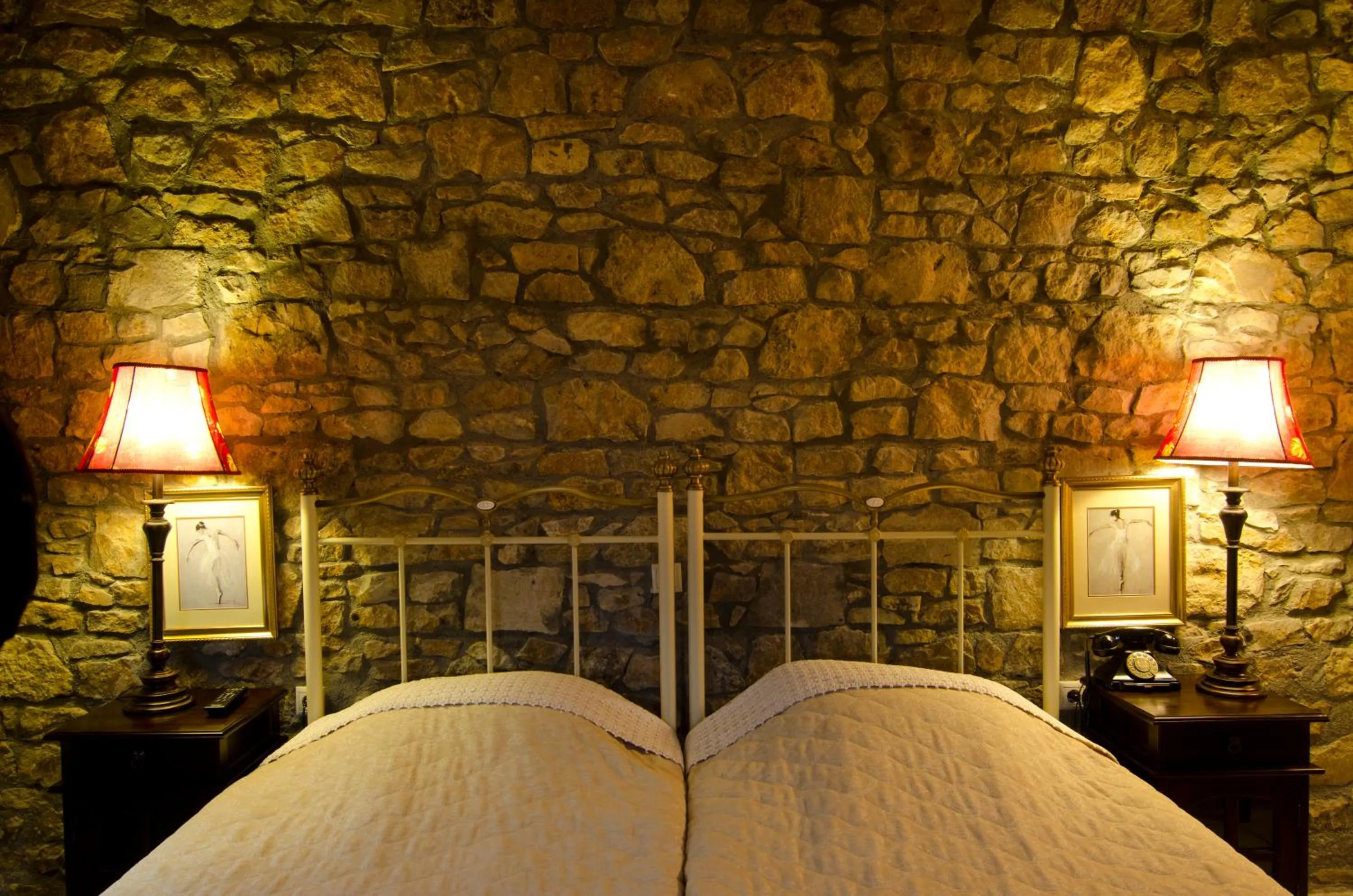 Photo of the whole room, Bed in Atrion Highland Hotel