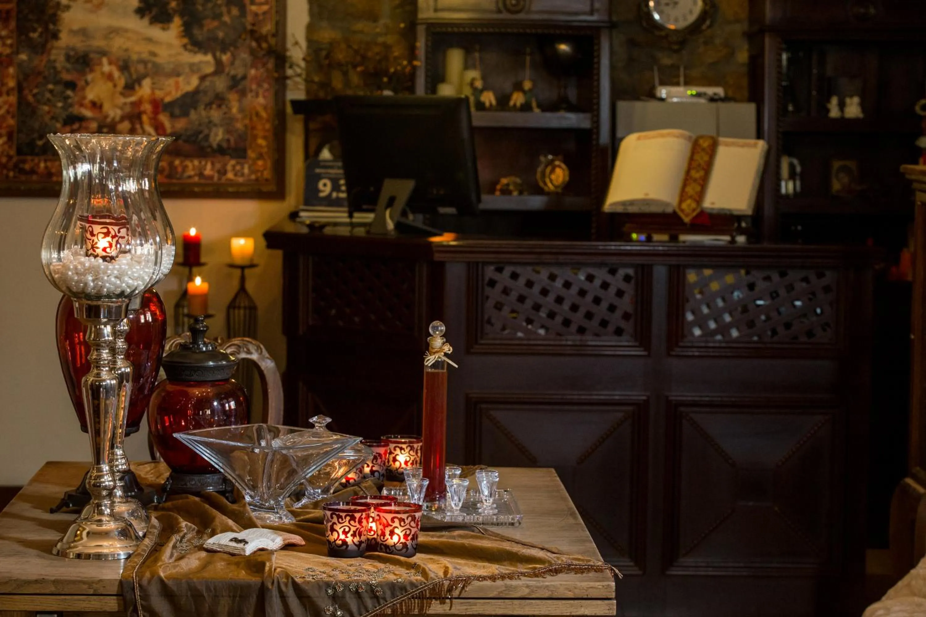 Decorative detail in Atrion Highland Hotel