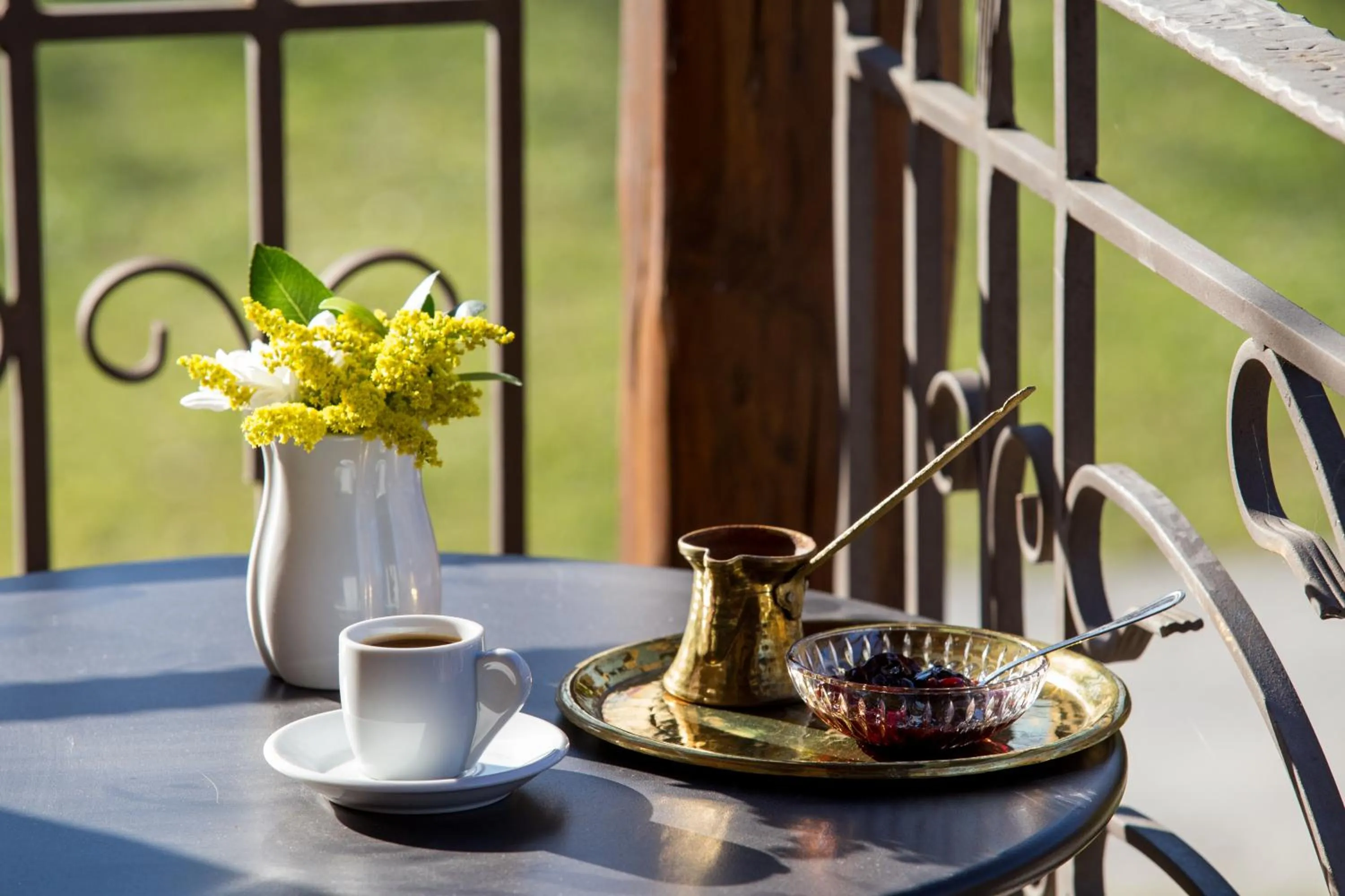 Balcony/Terrace in Atrion Highland Hotel