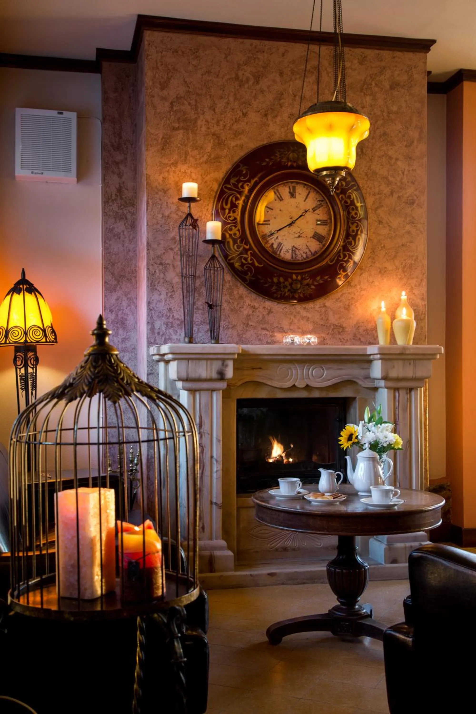 Lounge or bar in Atrion Highland Hotel