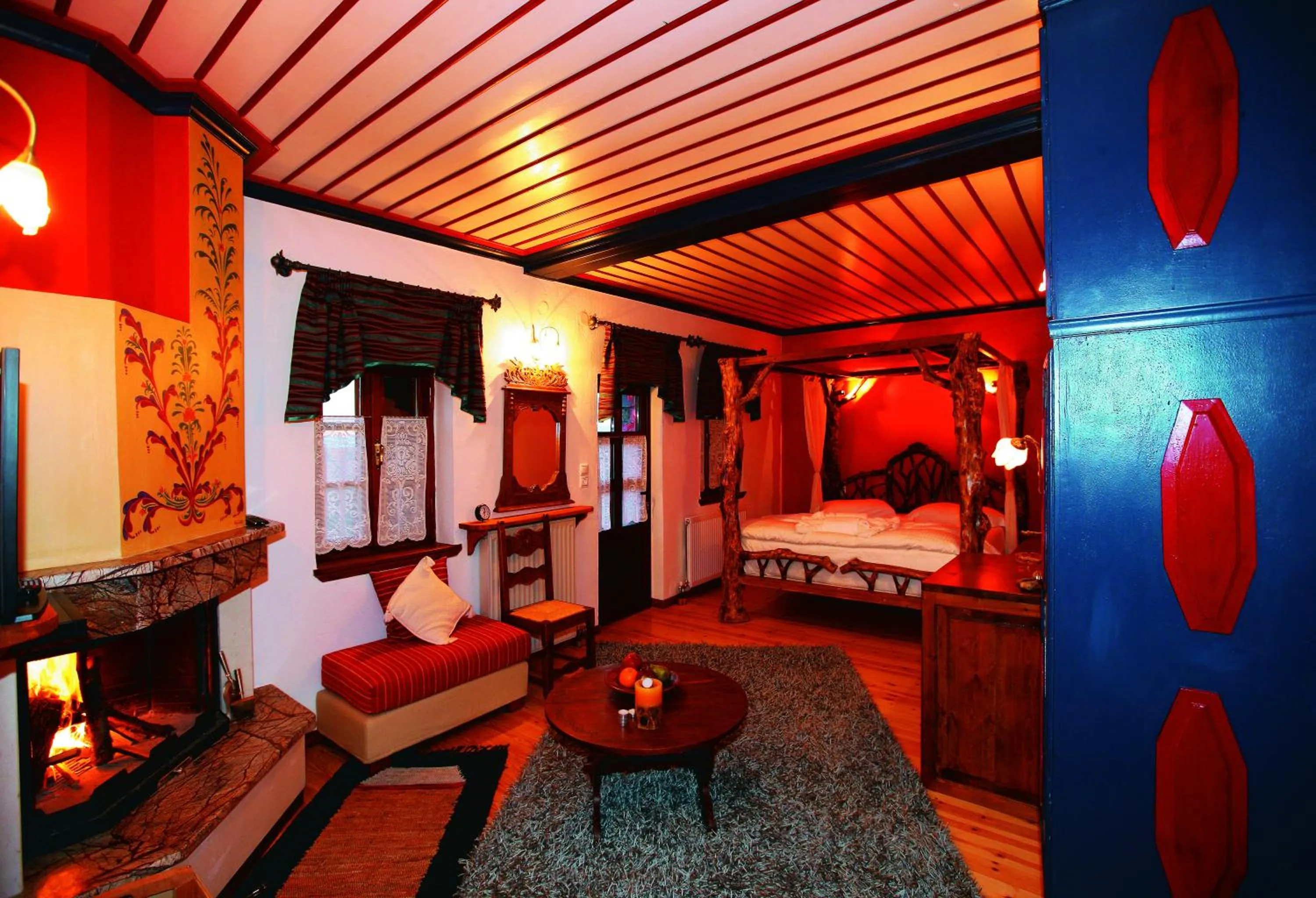 Photo of the whole room, Bed in Kalliopi