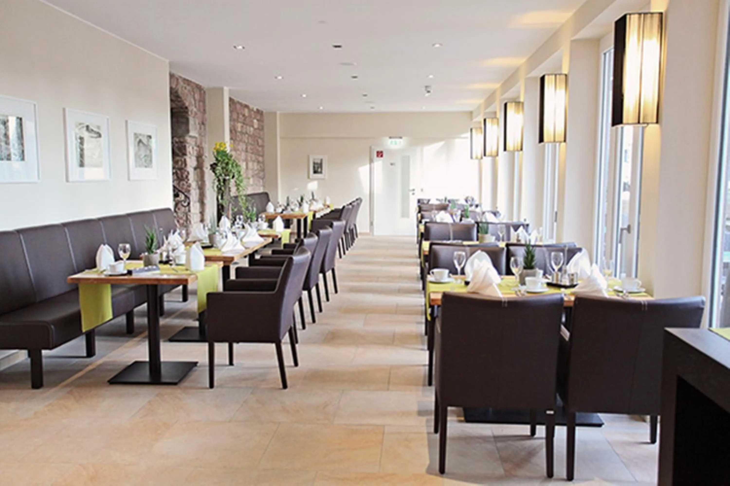 Restaurant/places to eat in Hotel Palatina "Hotel-Restaurant"