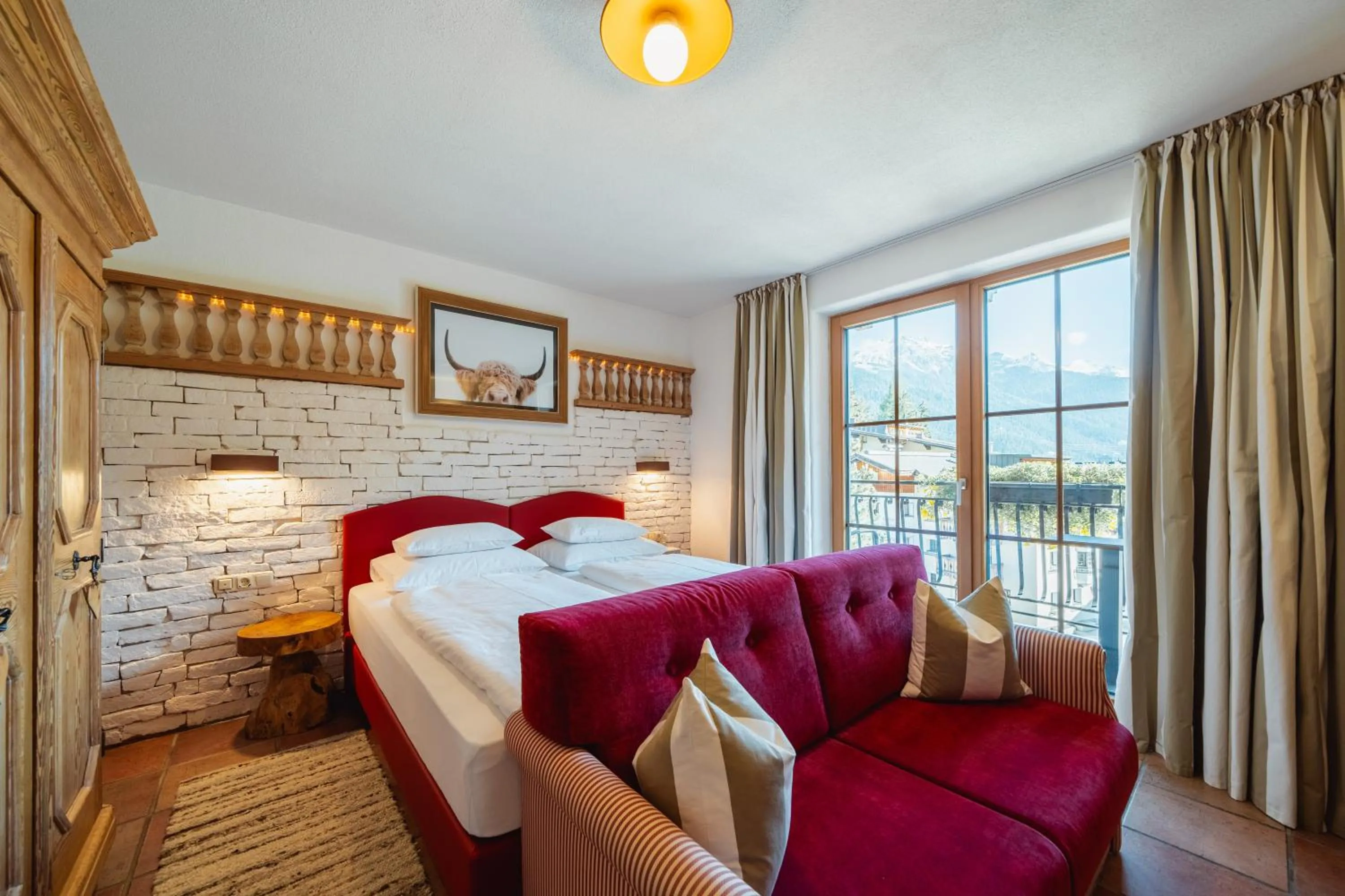 Schindler "Bed & Food Experience"