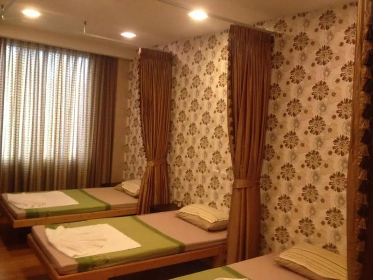 Massage, Bed in Bay Hotel Srinakarin Massage, Bed in Bay Hotel Srinakarin