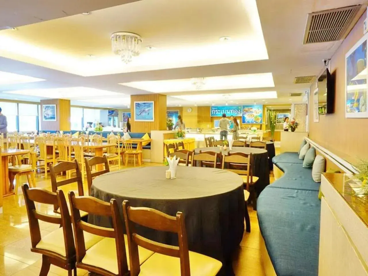 Restaurant/places to eat in Bay Hotel Srinakarin Restaurant/places to eat in Bay Hotel Srinakarin