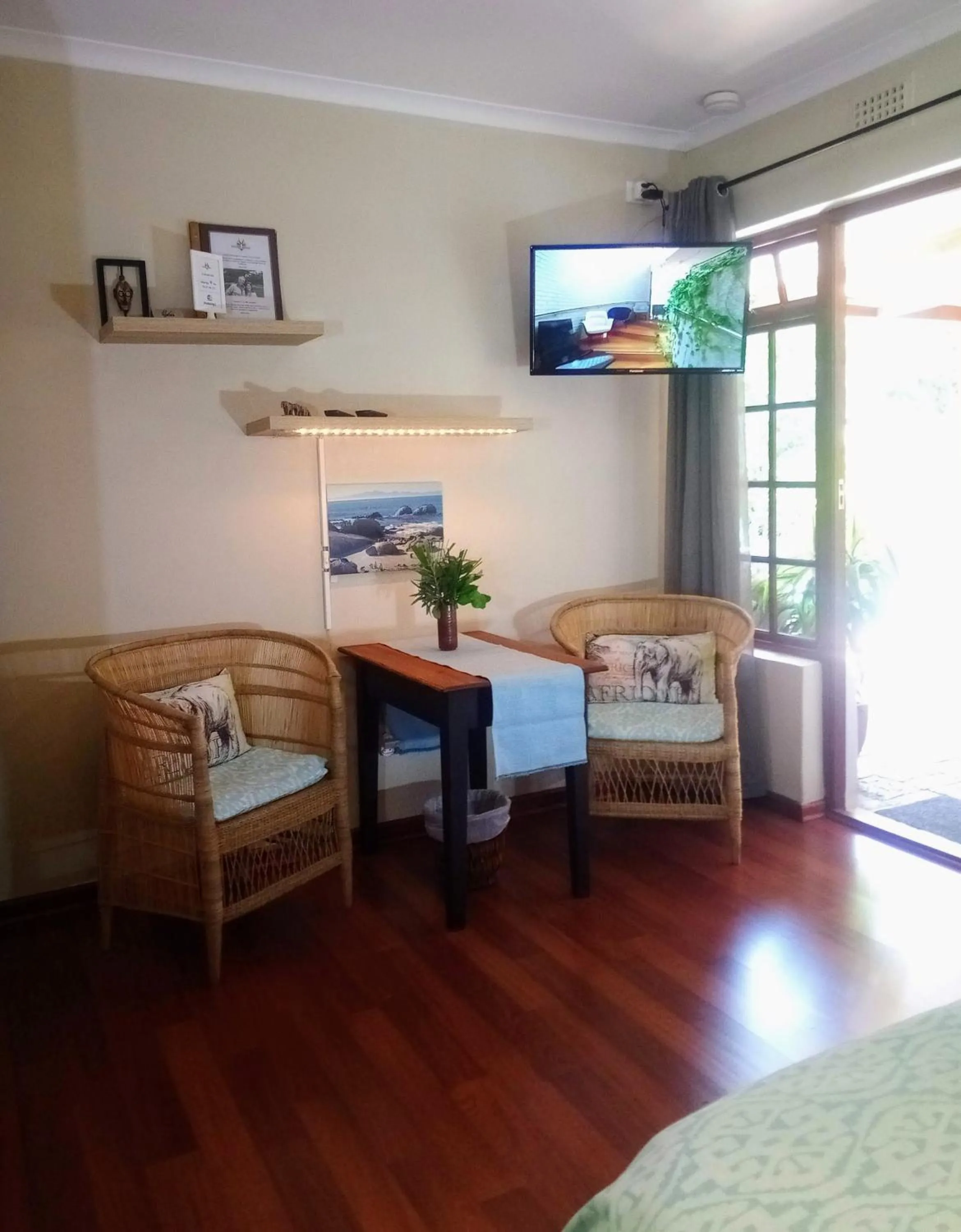 Photo of the whole room in Khashamongo B & B