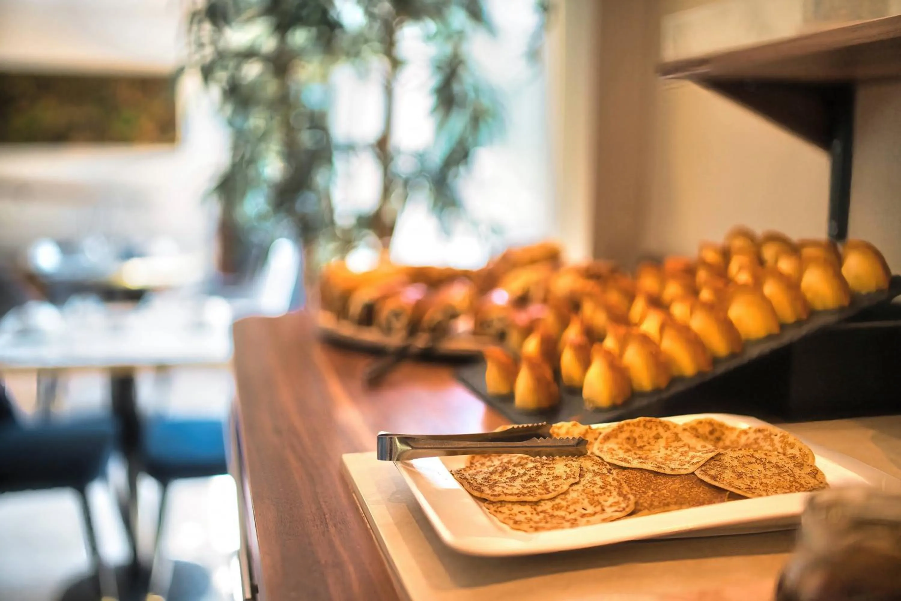 Breakfast in Kyriad Prestige Mulhouse - Basel