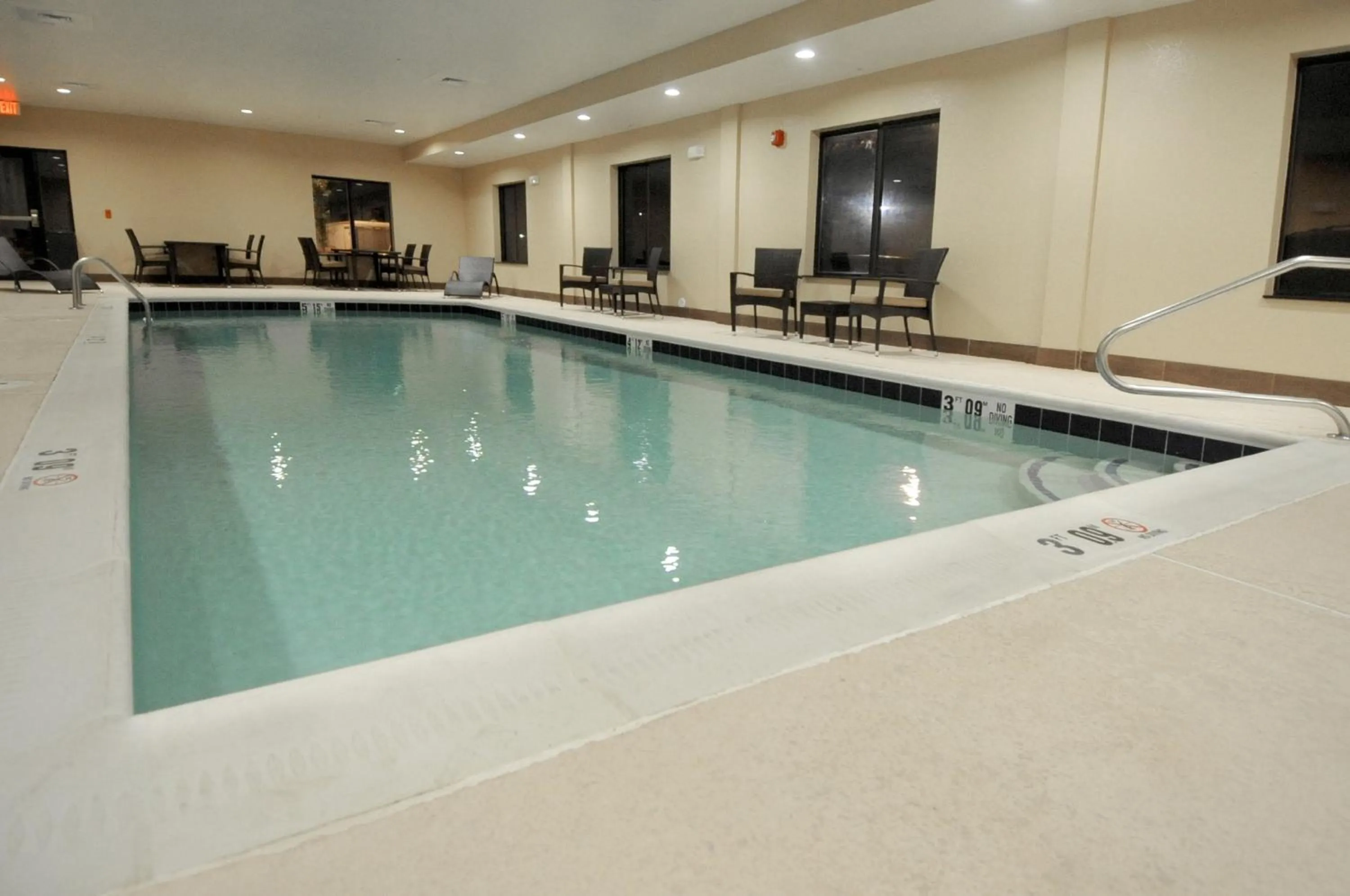 Swimming pool in Holiday Inn Express Somerset by IHG