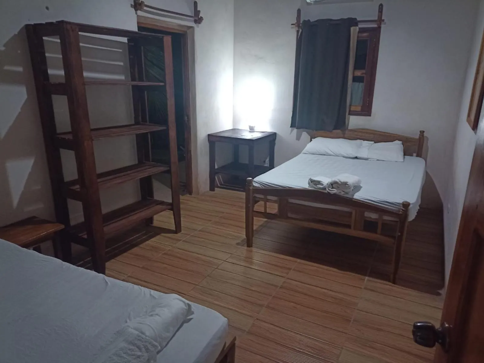Badaboom Hostal & Surf