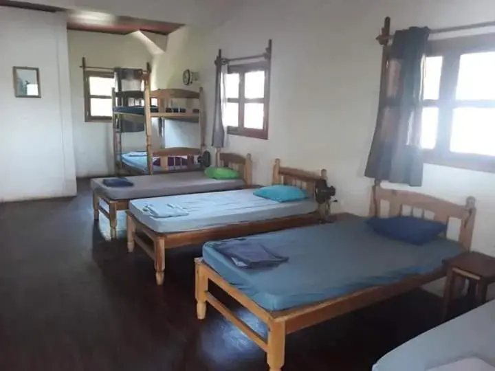 Bed in 6-Bed Dormitory Room in Badaboom Hostal & Surf Bed in 6-Bed Dormitory Room in Badaboom Hostal & Surf