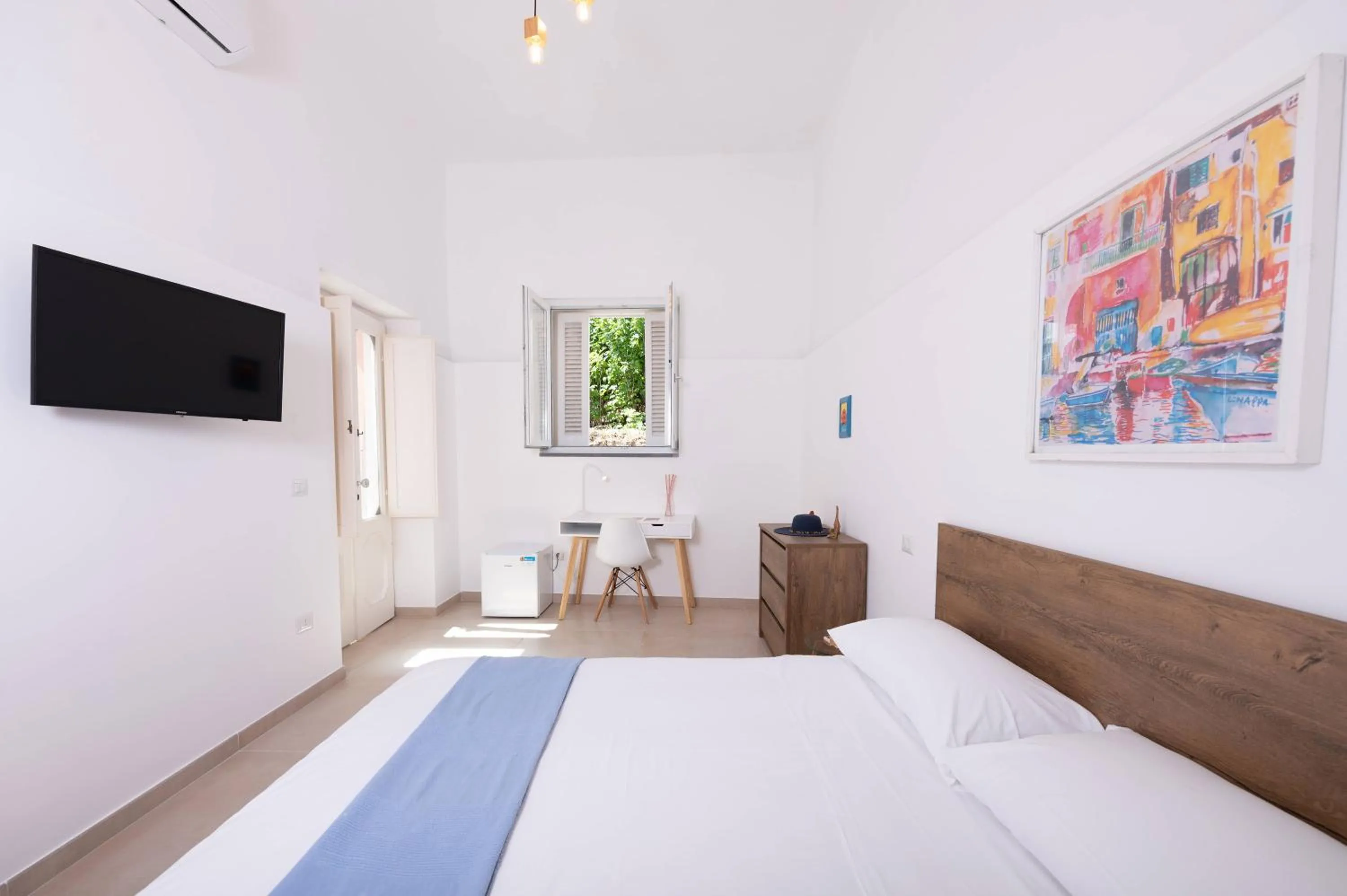 Bed in Gioia 13 Rooms & Apartments