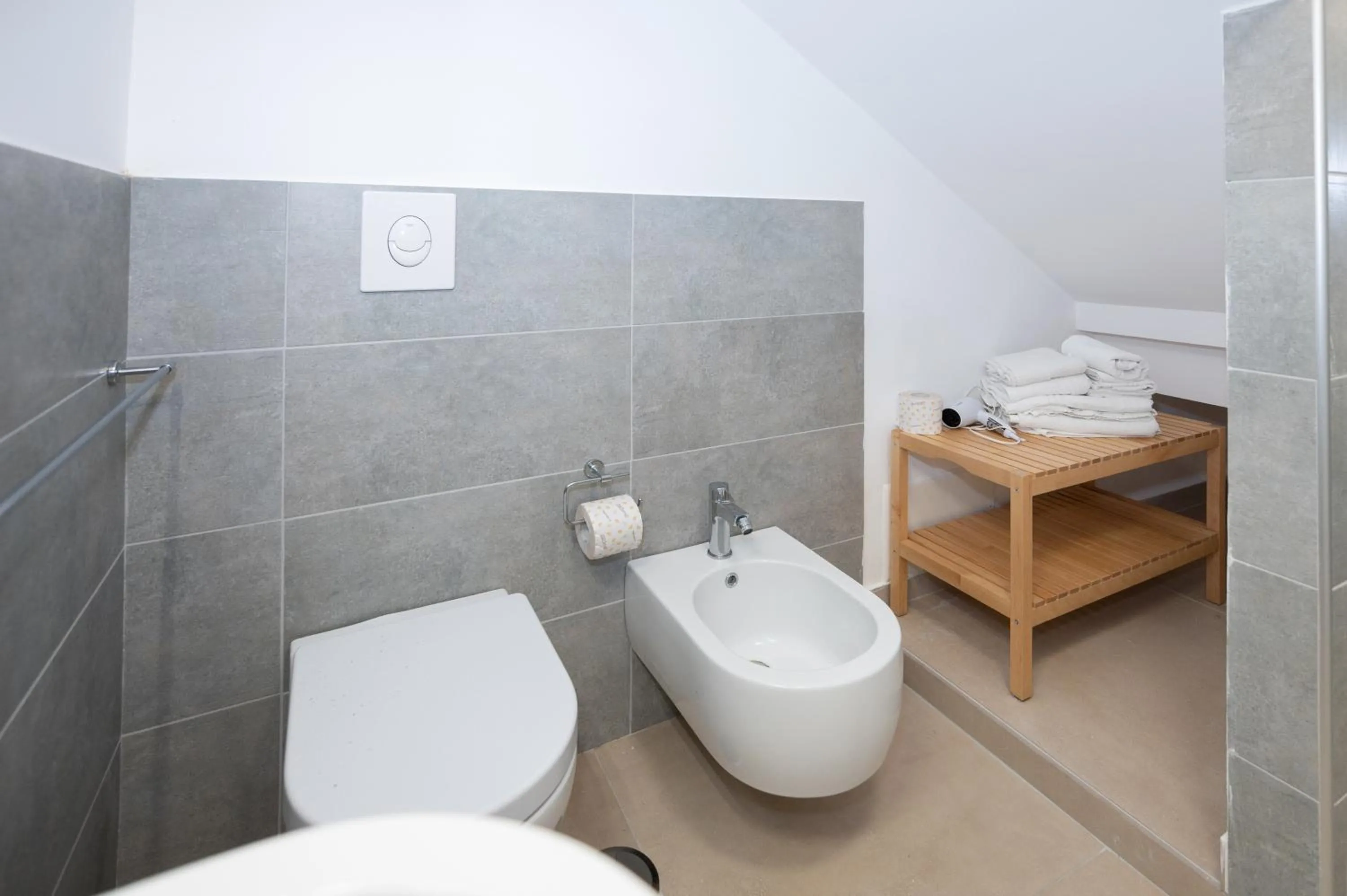 Toilet in Gioia 13 Rooms & Apartments