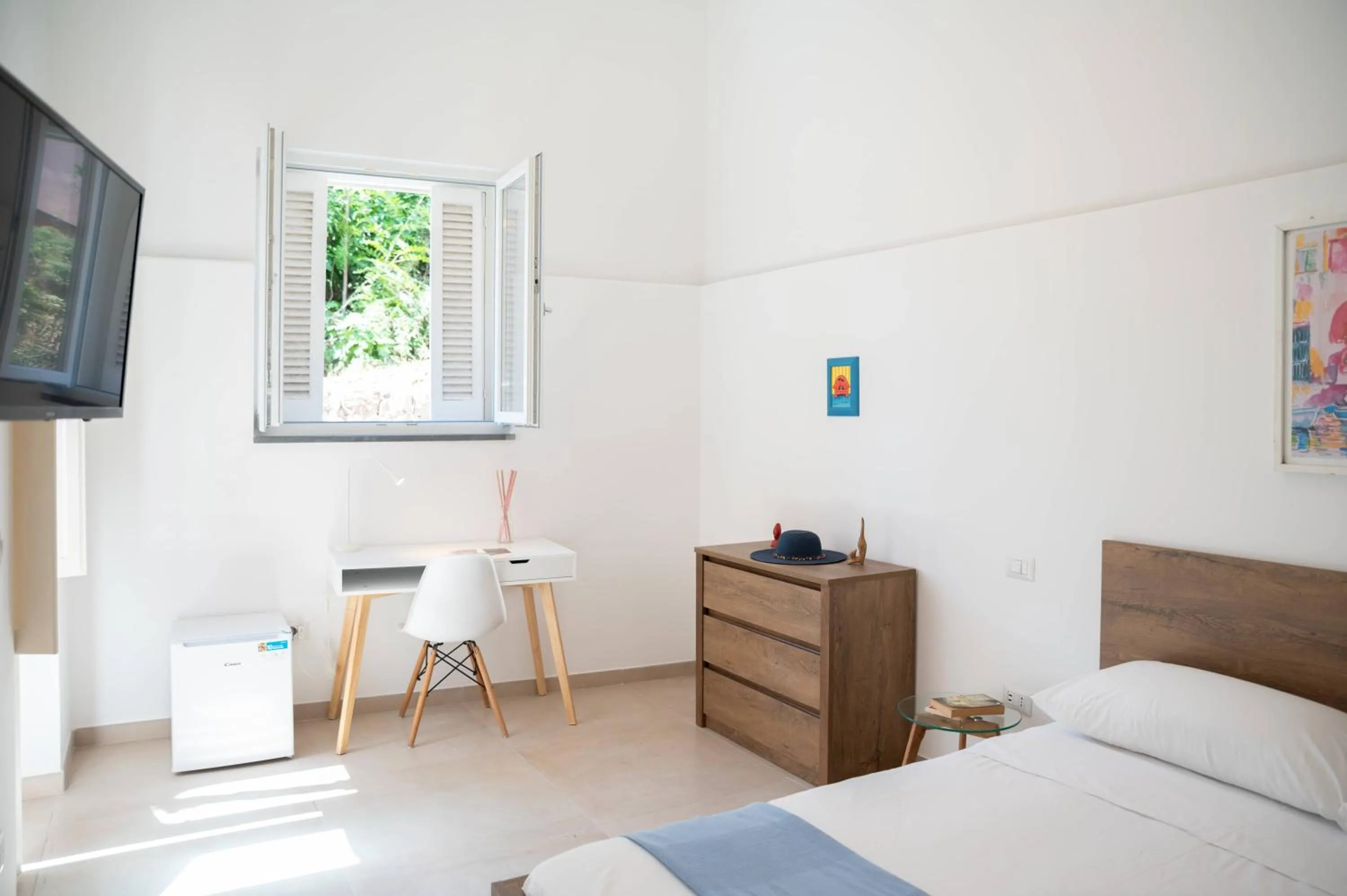 TV and multimedia, Bed in Gioia 13 Rooms & Apartments