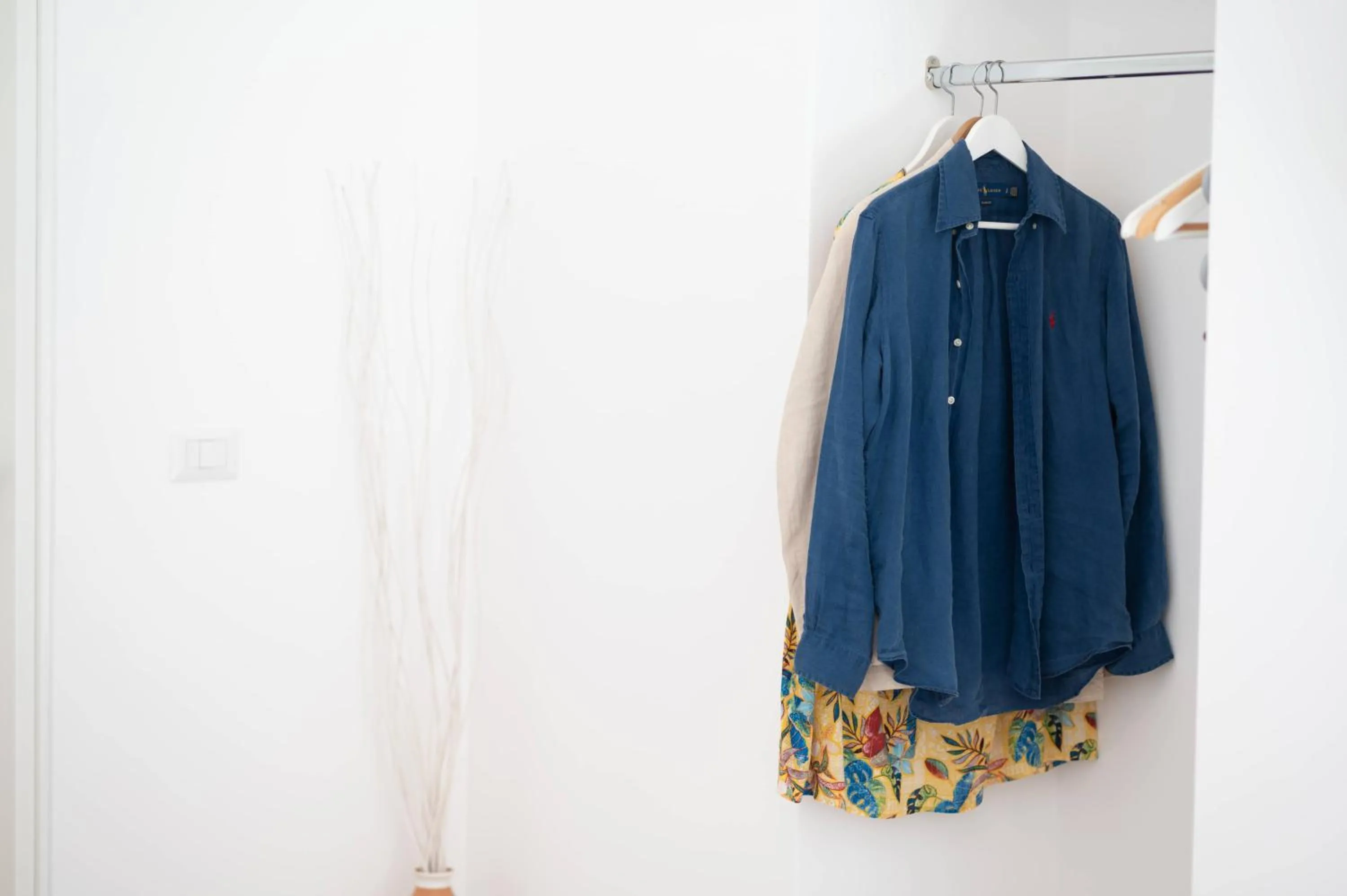 wardrobe in Gioia 13 Rooms & Apartments