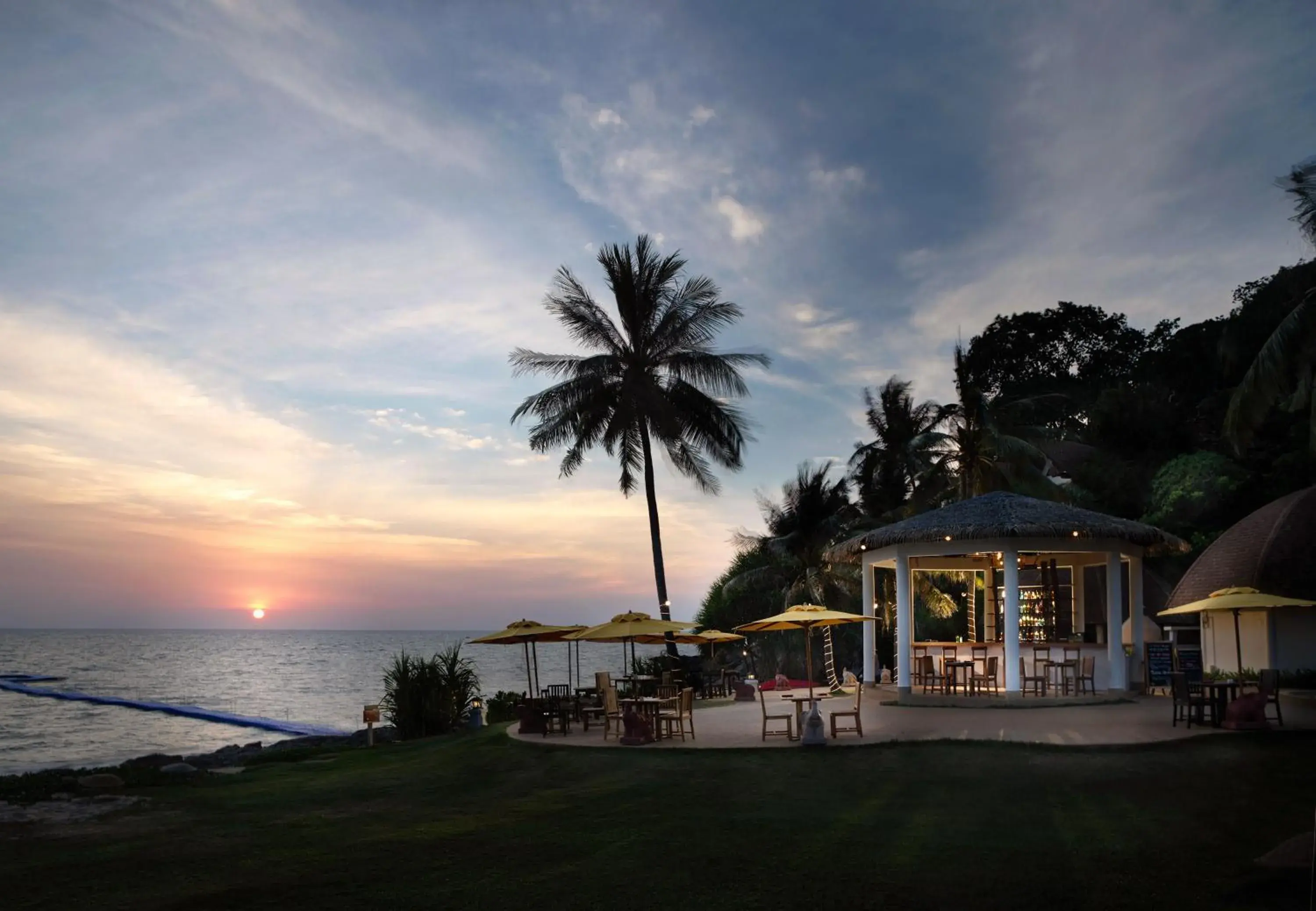 Restaurant/places to eat in Rawi Warin Resort And Spa - SHA Extra Plus Restaurant/places to eat in Rawi Warin Resort And Spa - SHA Extra Plus