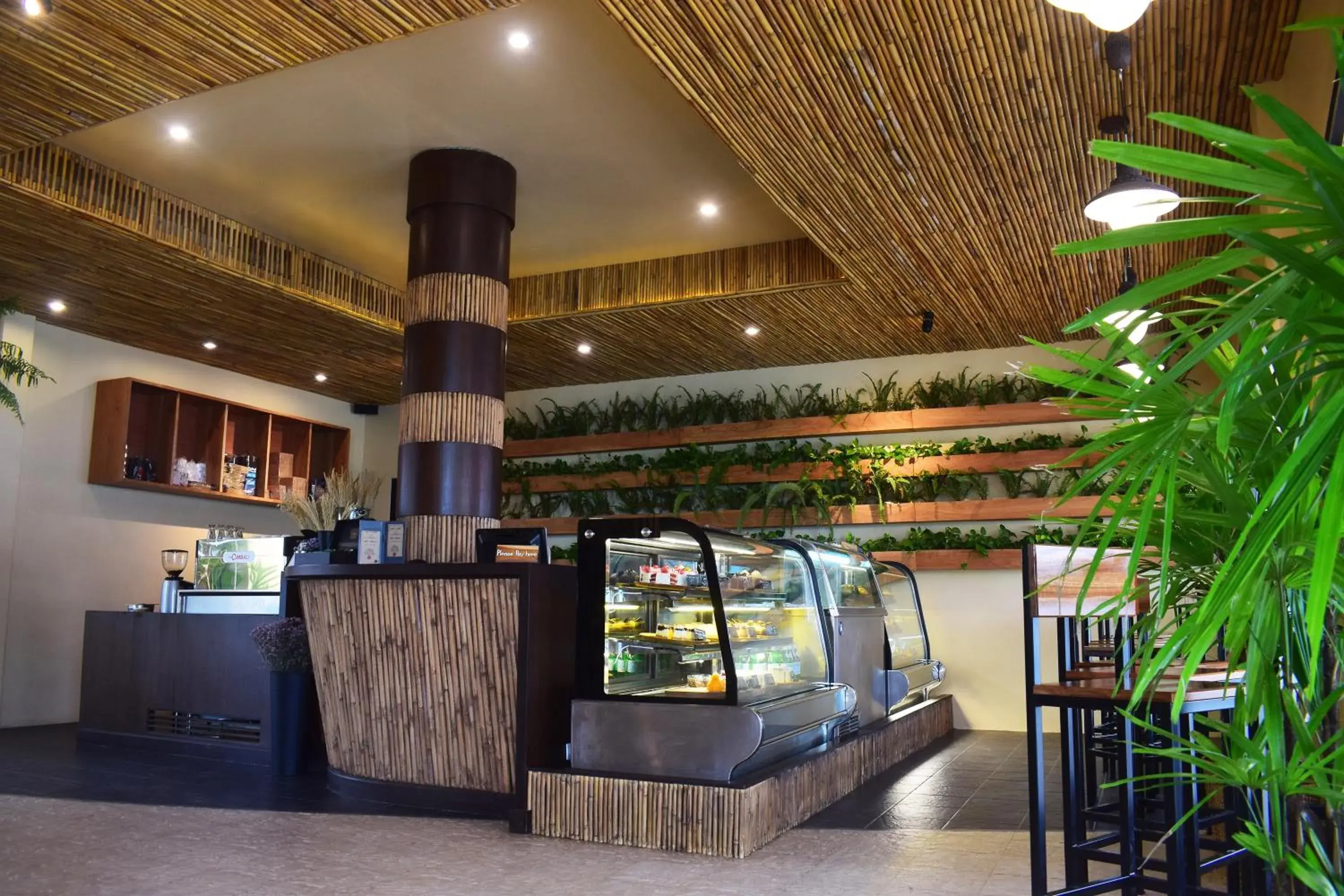 Restaurant/places to eat in Rawi Warin Resort And Spa - SHA Extra Plus Restaurant/places to eat in Rawi Warin Resort And Spa - SHA Extra Plus