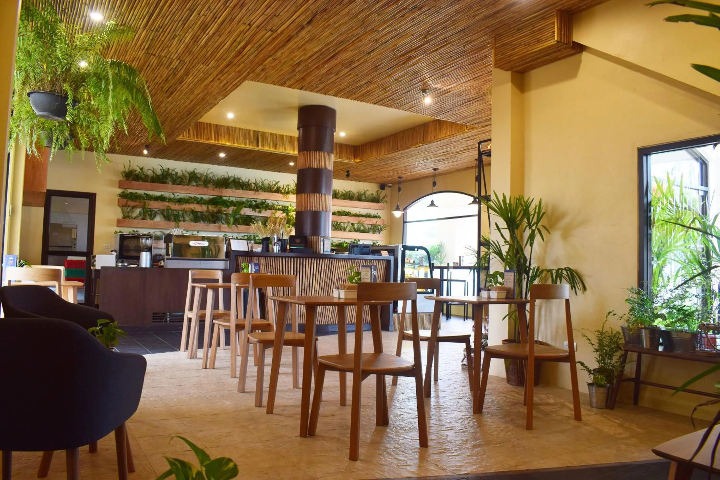 Restaurant/places to eat in Rawi Warin Resort And Spa - SHA Extra Plus