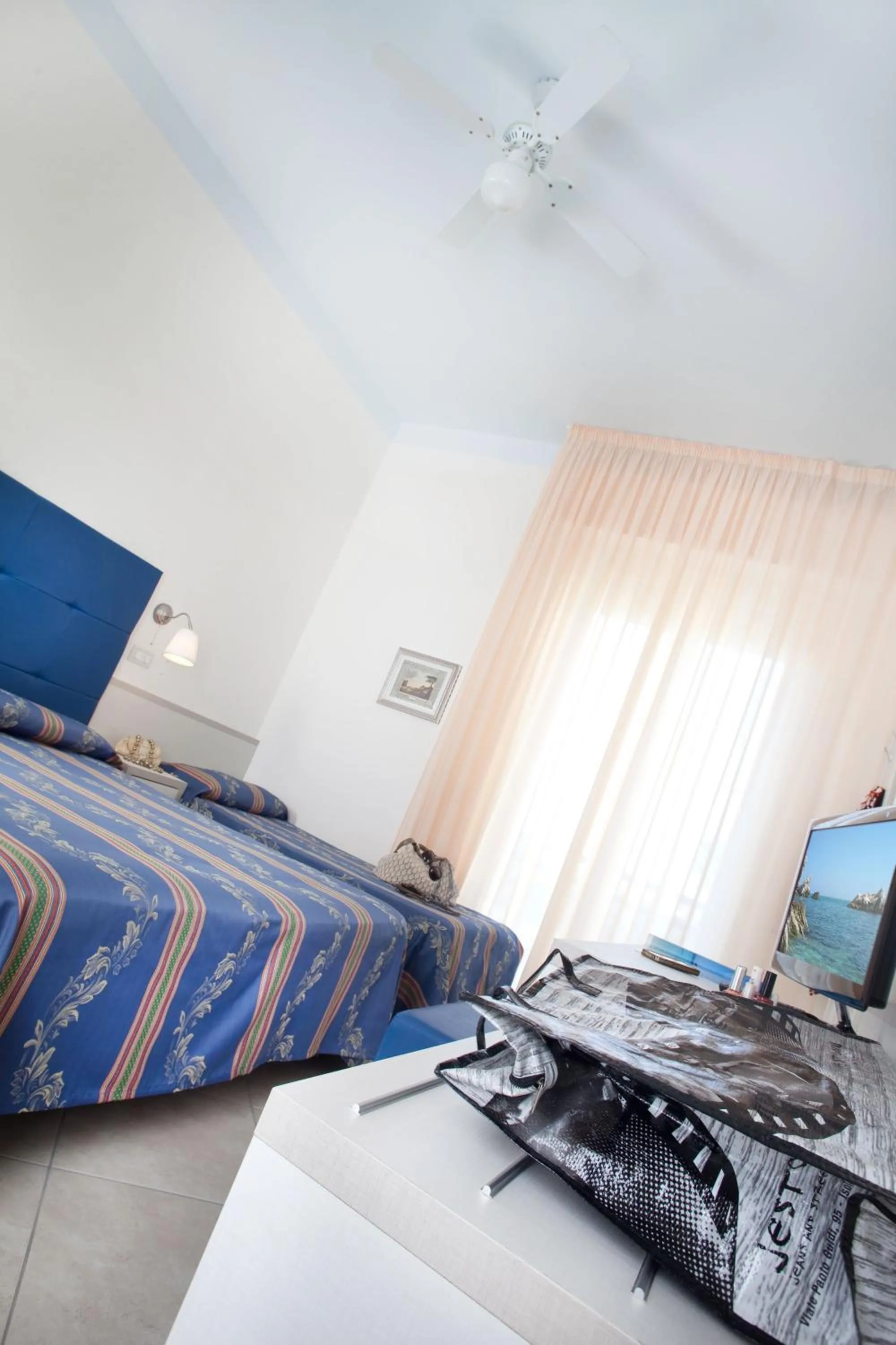 Bedroom, Bed in Hotel Acquamarina