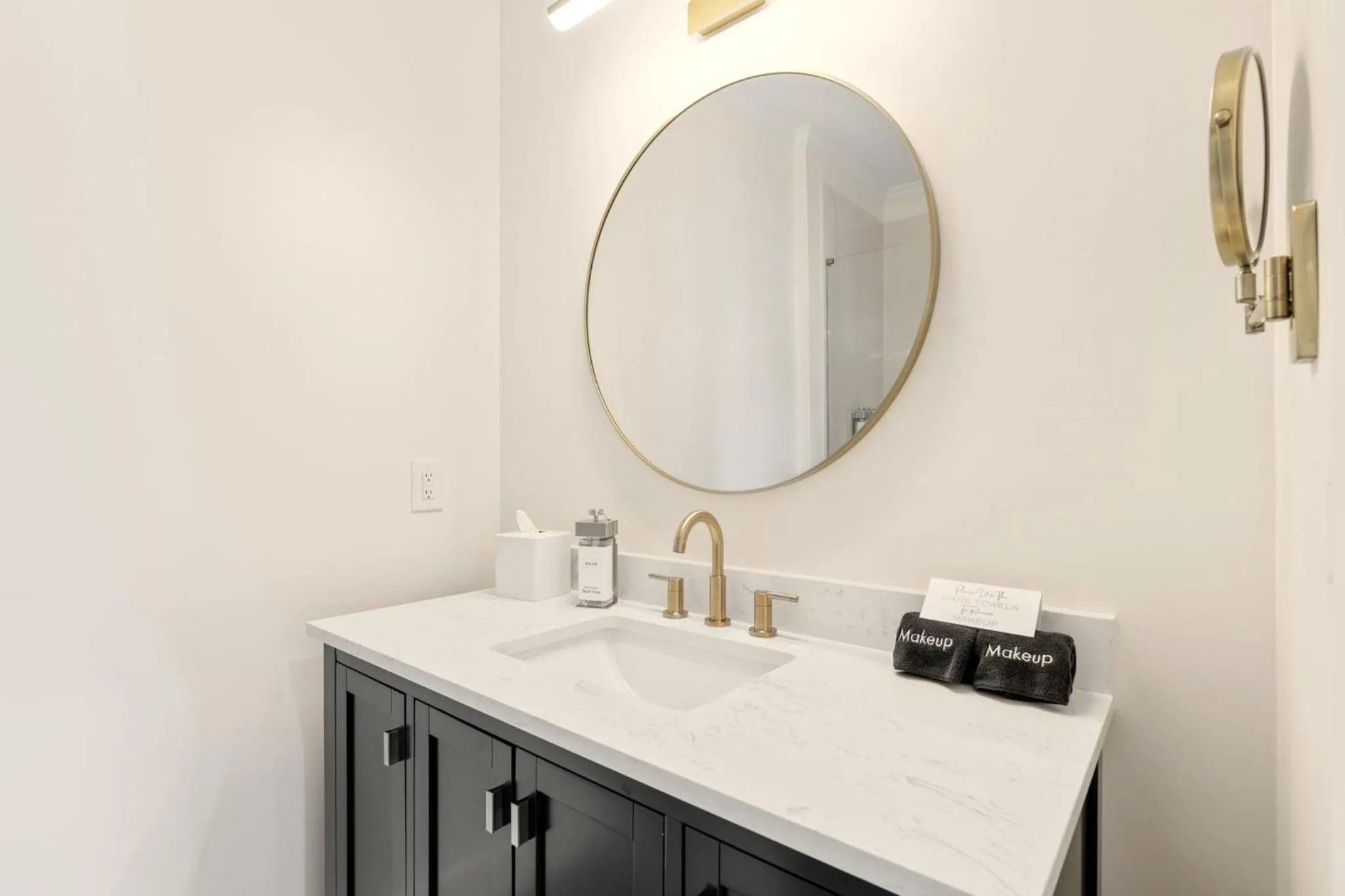 Bathroom in 27 on Park Boutique Hotel & Venue