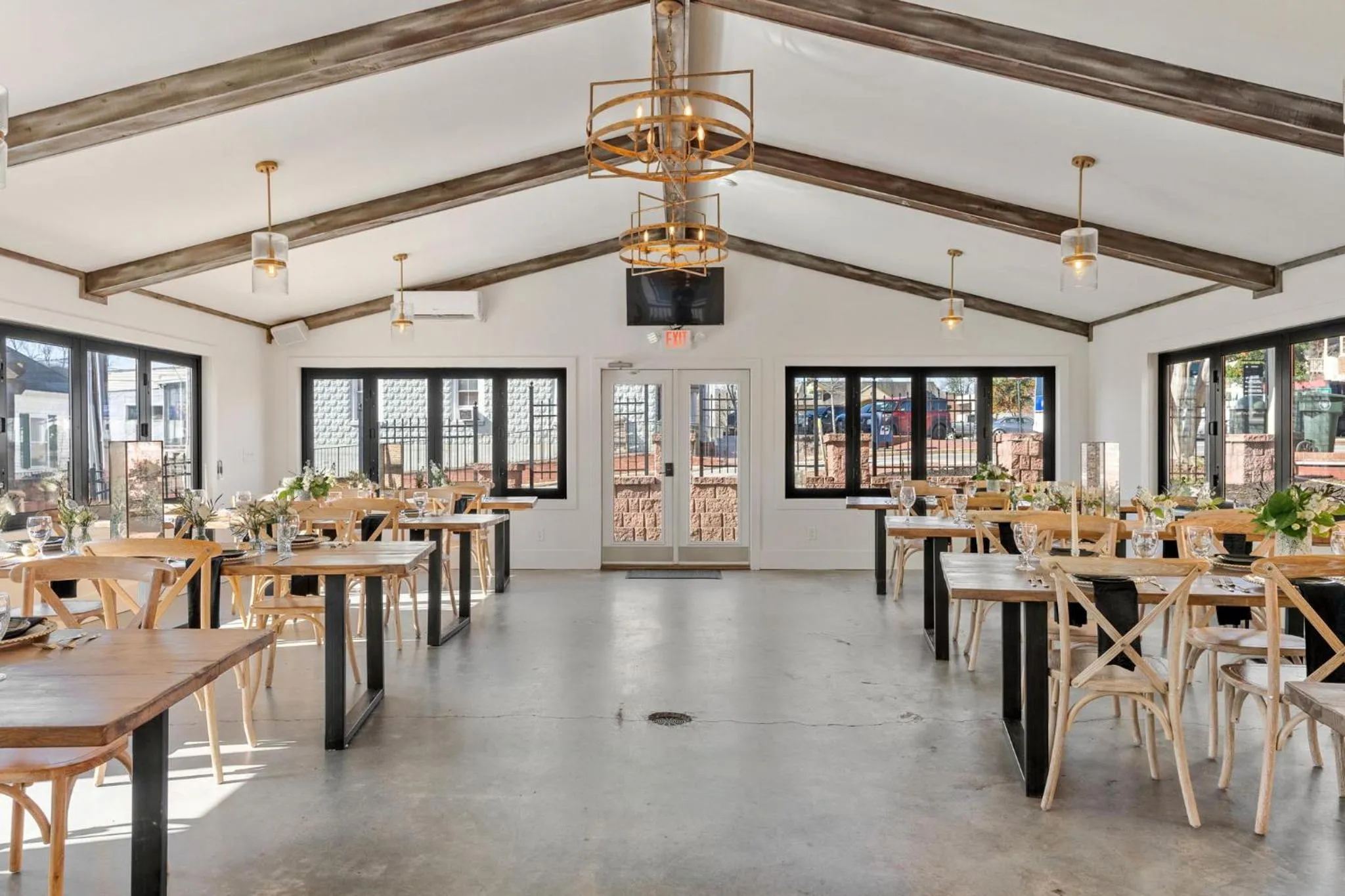 Evening entertainment in 27 on Park Boutique Hotel & Venue